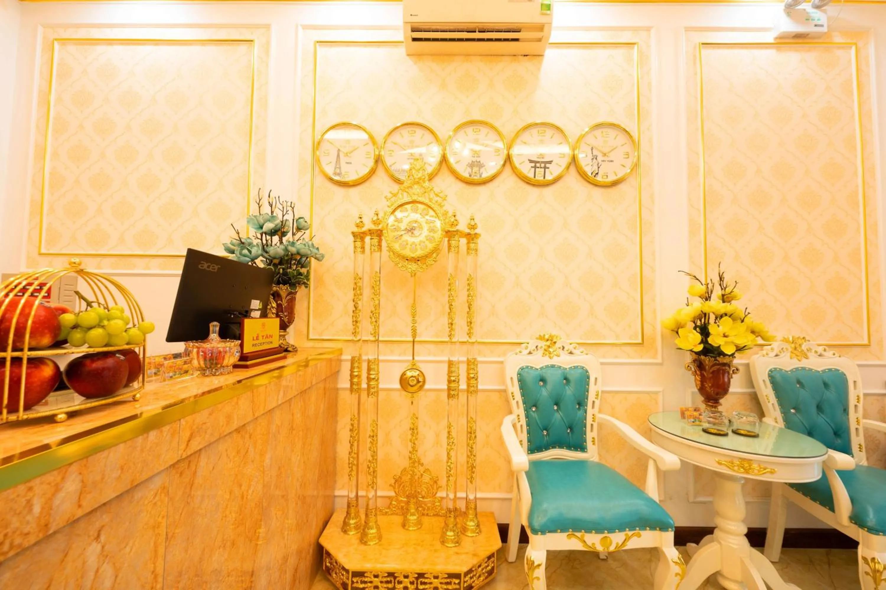 King's Hotel Linh Đàm 1