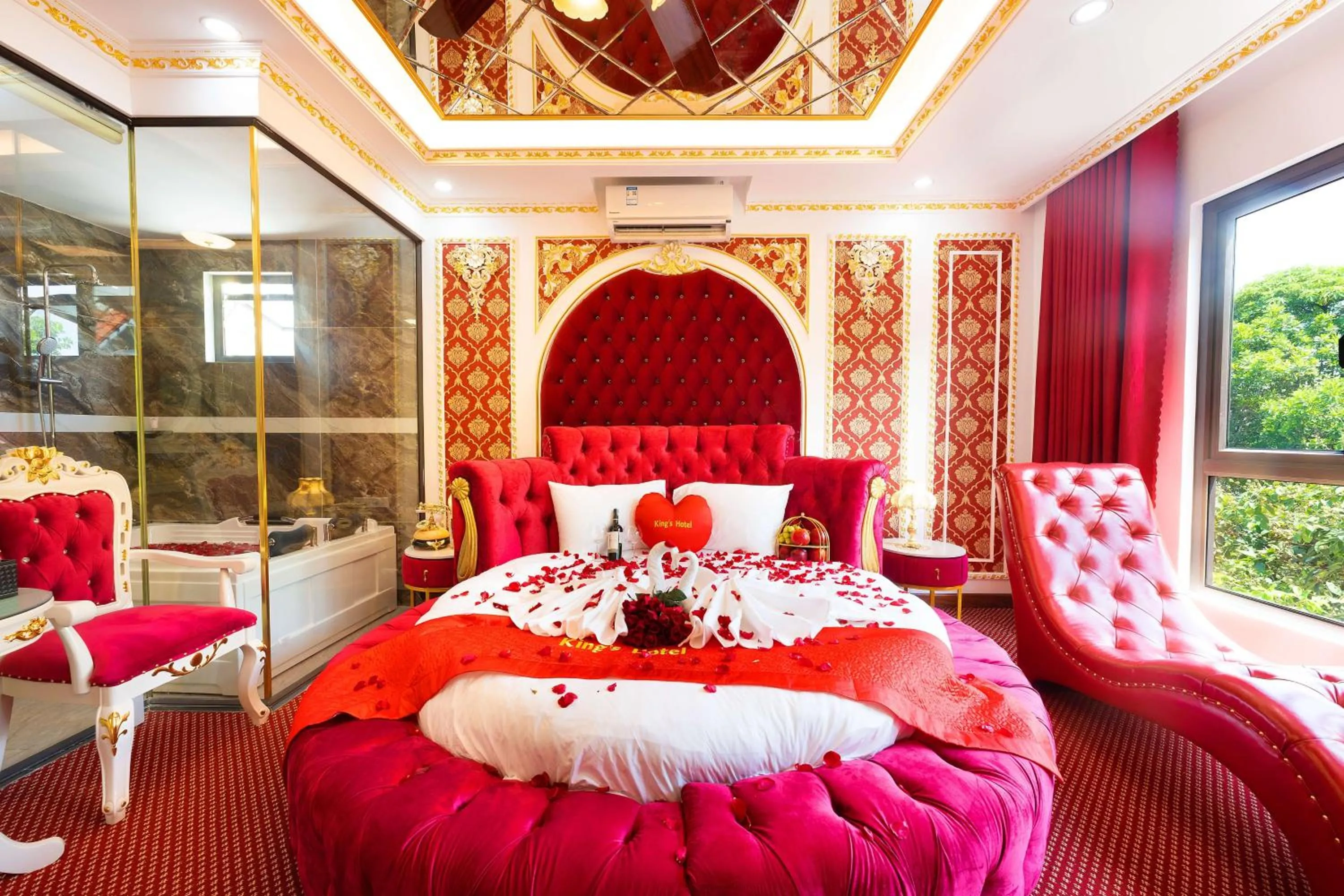 King's Hotel Linh Đàm 1