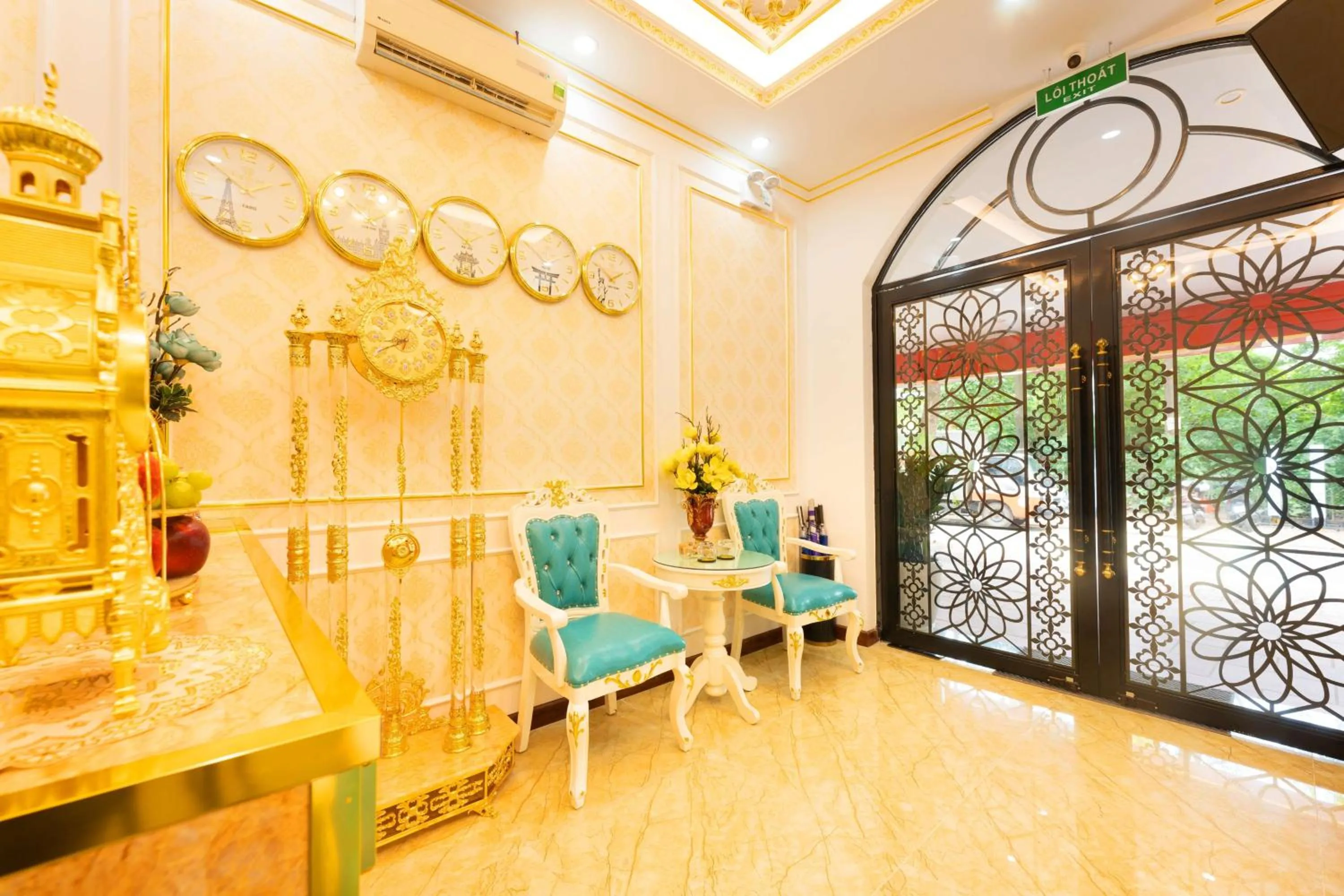 King's Hotel Linh Đàm 1