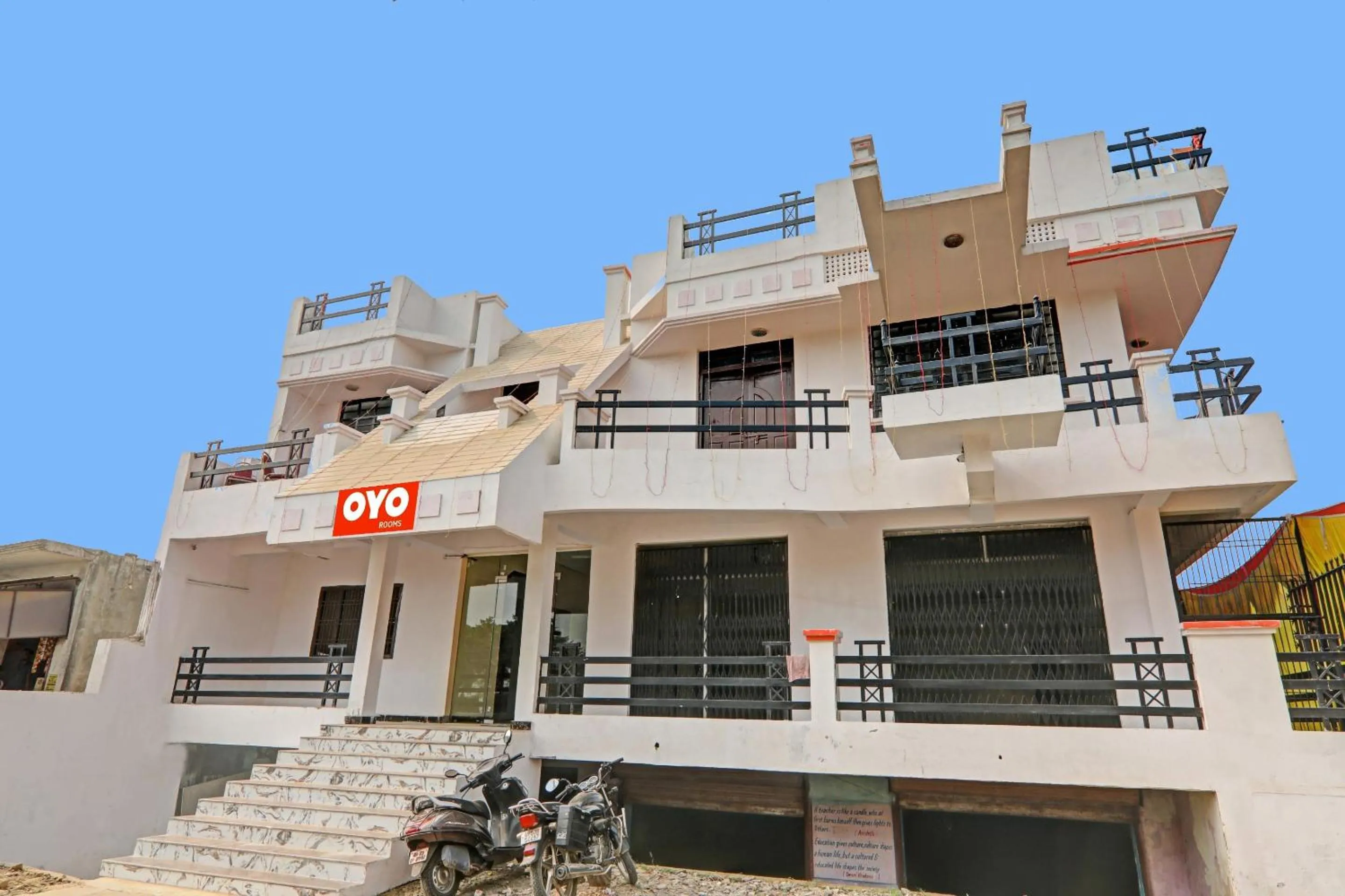 Facade/entrance in Hotel O by OYO Sunrise Inn