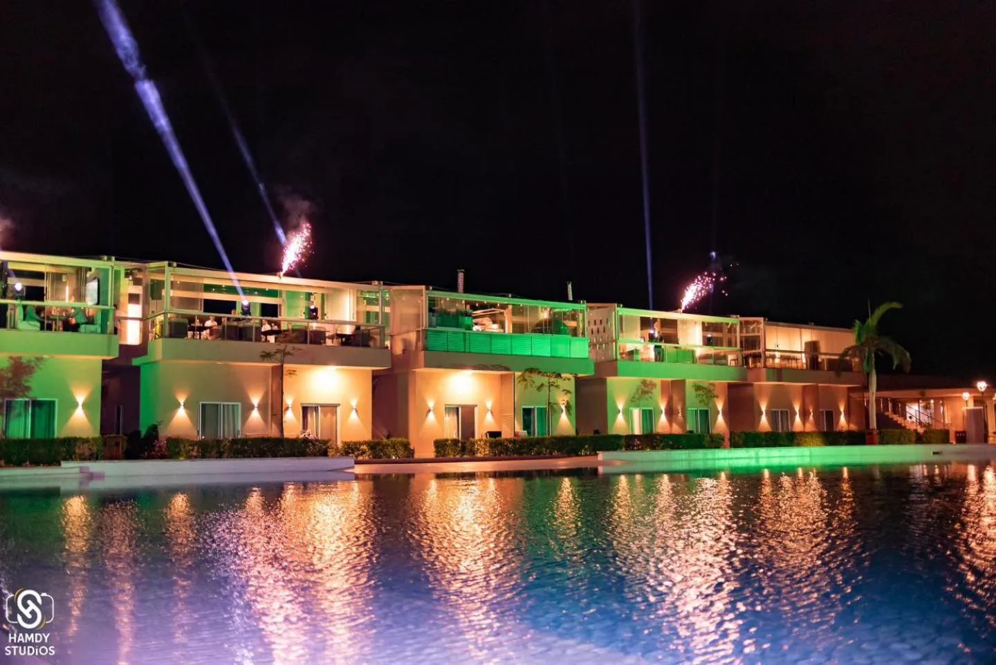 Restaurant/places to eat in Marom Port Said Resort & Beach