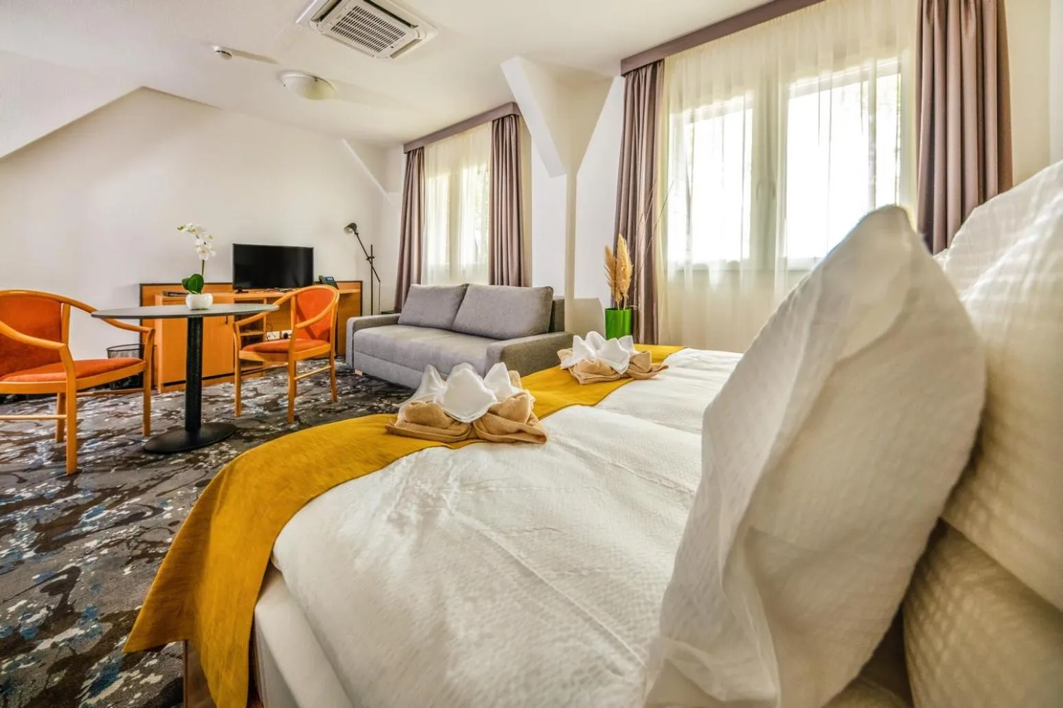 Photo of the whole room, Bed in Zsóry Liget Hotel & Spa Superior