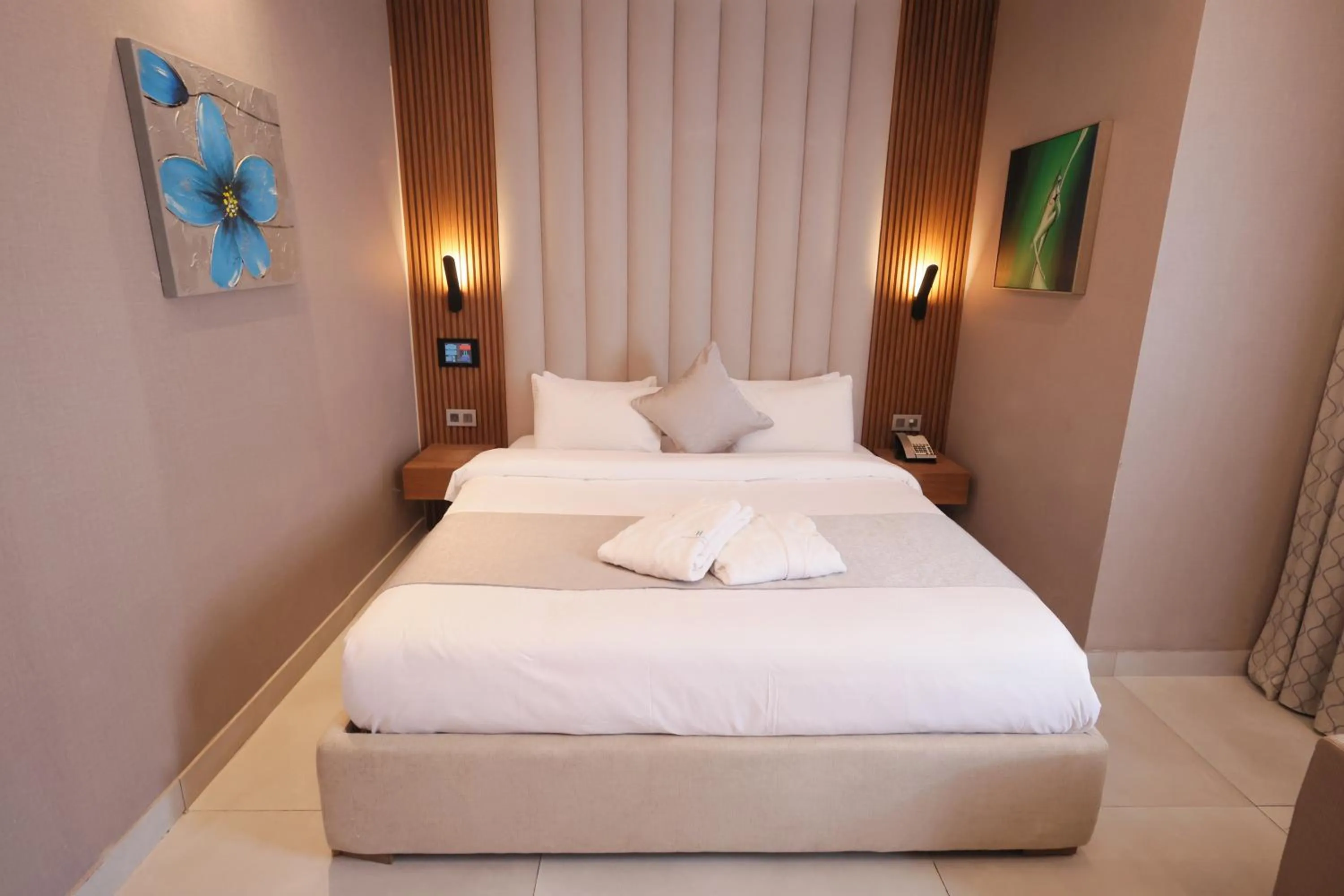 Bed in Heaven Prestige Hotel