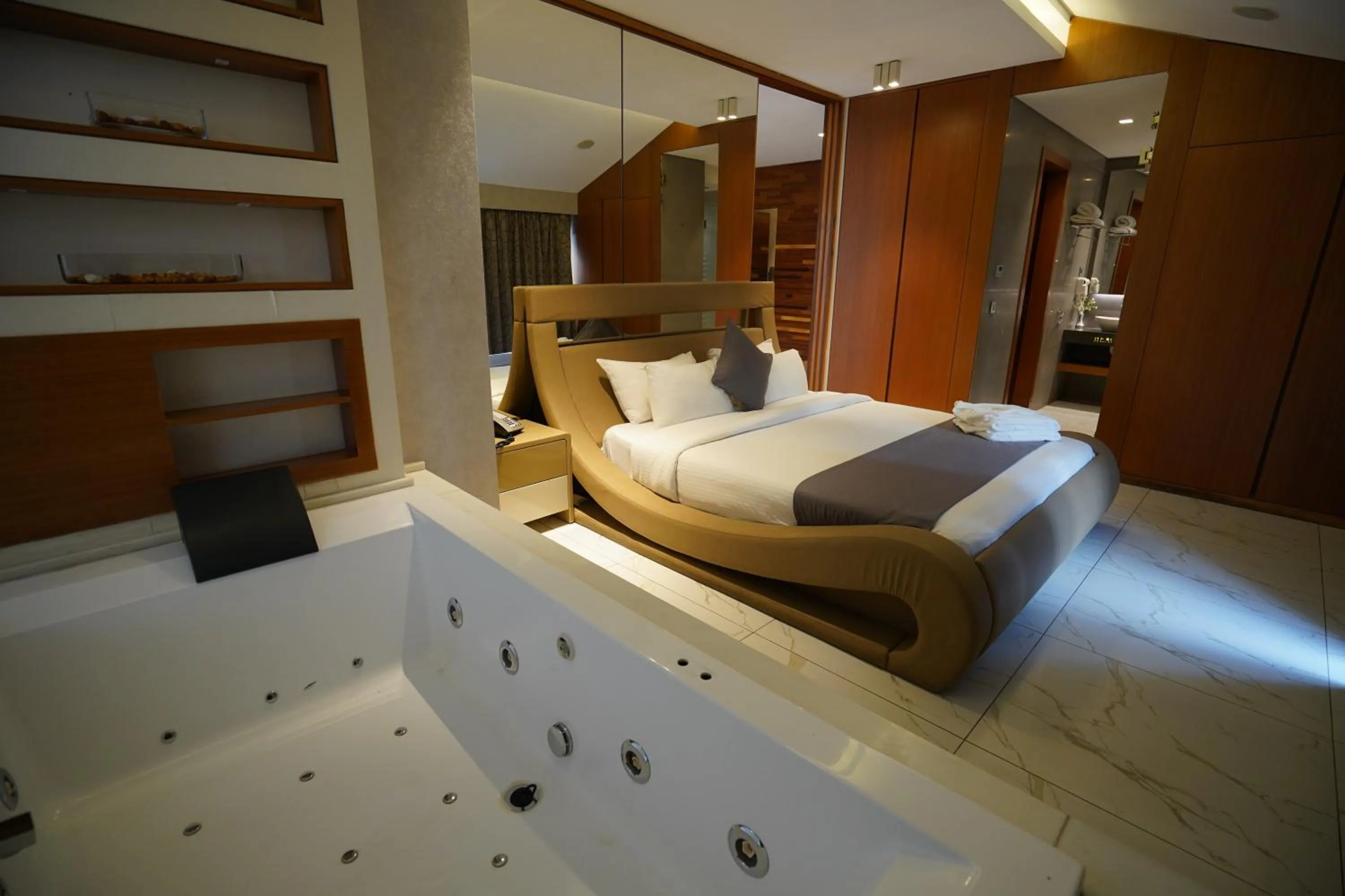 Bed in Heaven Prestige Hotel