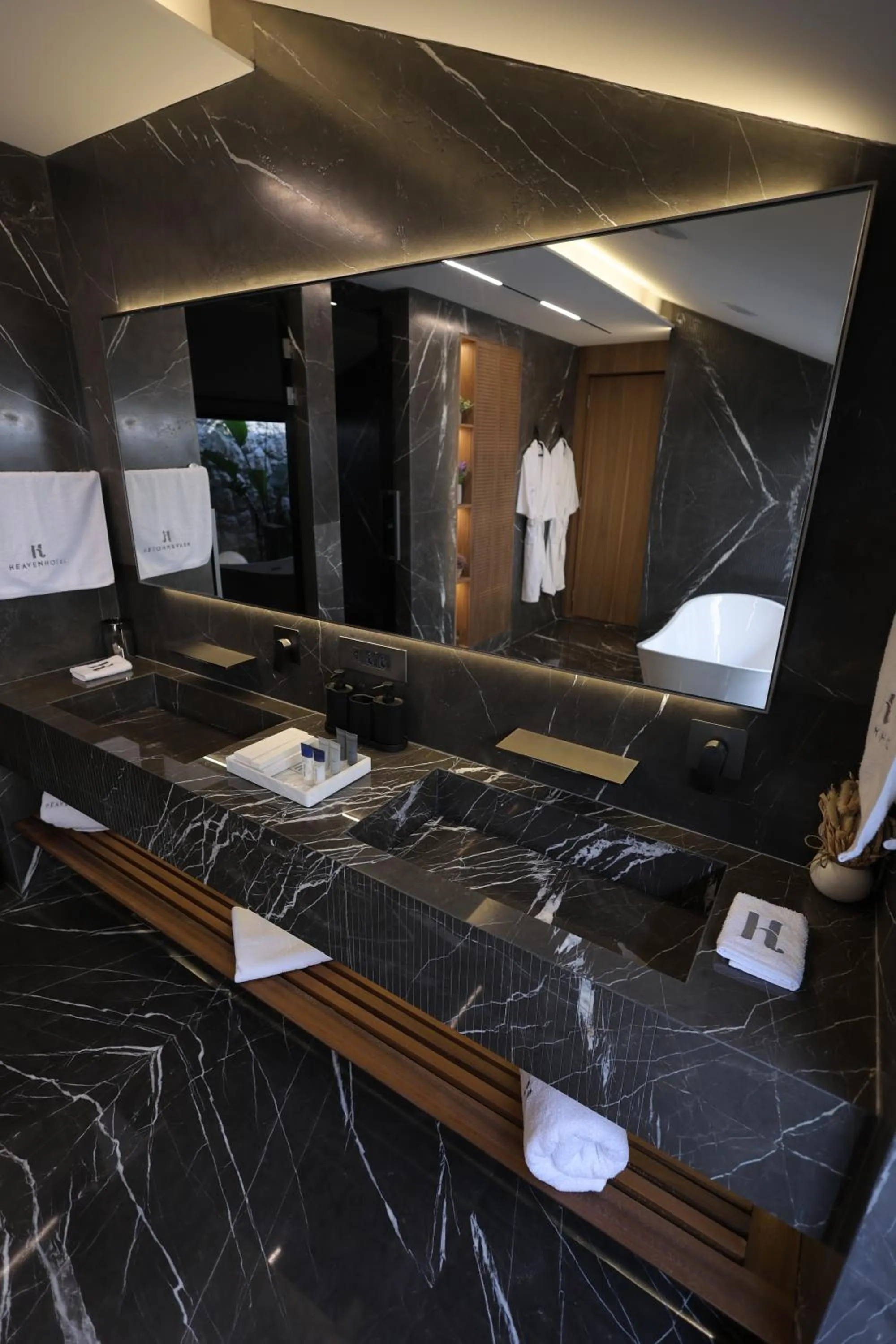 Bathroom in Heaven Prestige Hotel