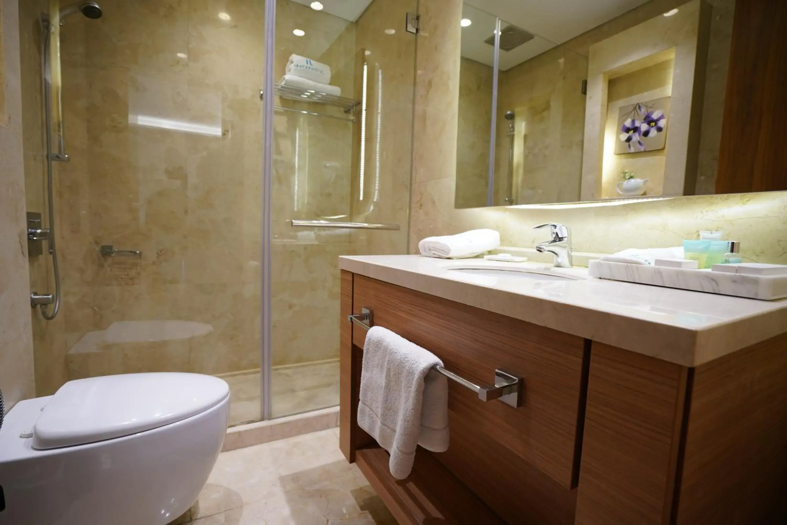 Deluxe Double Room in Heaven Prestige Hotel Deluxe Double Room in Heaven Prestige Hotel