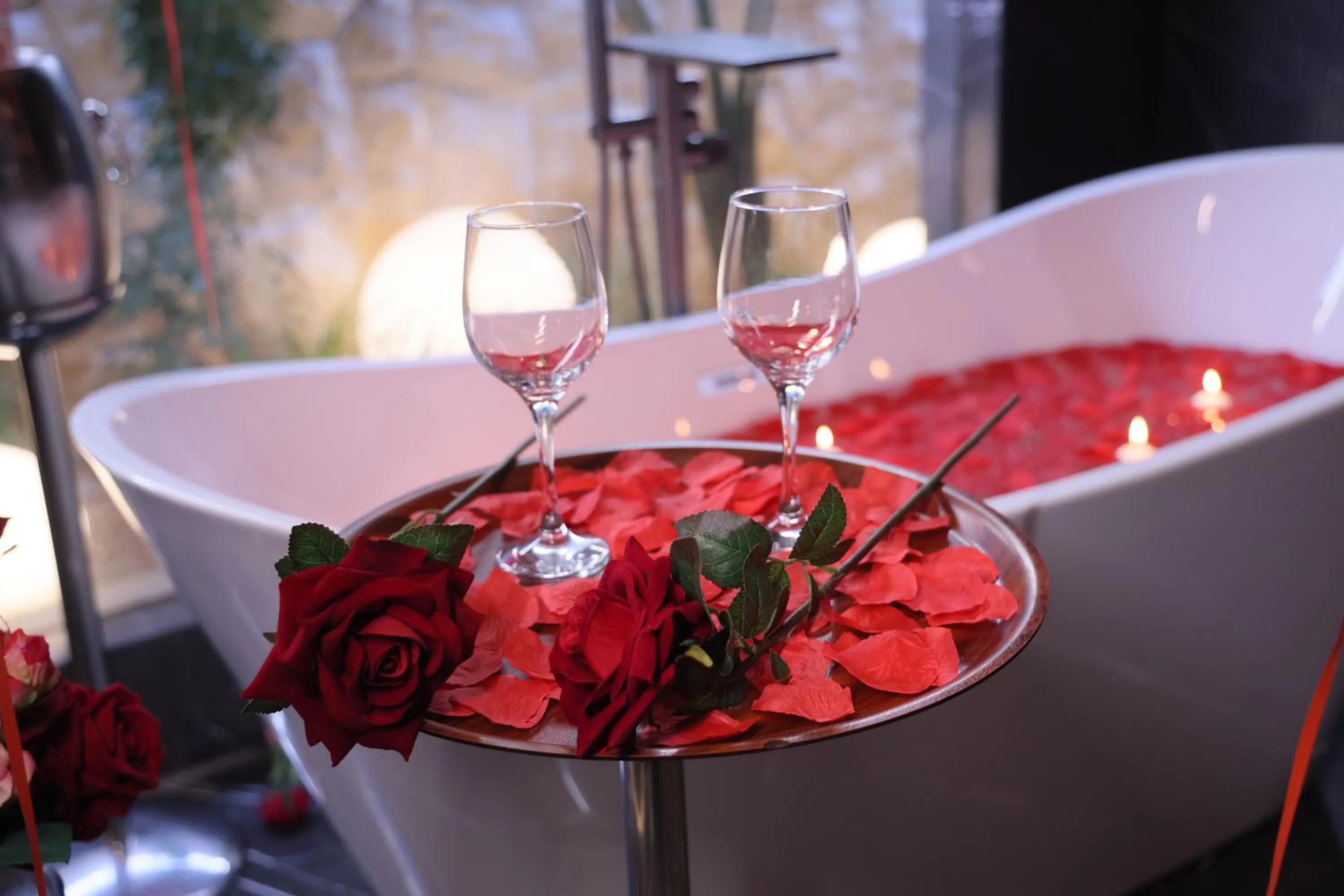 Hot Tub in Heaven Prestige Hotel