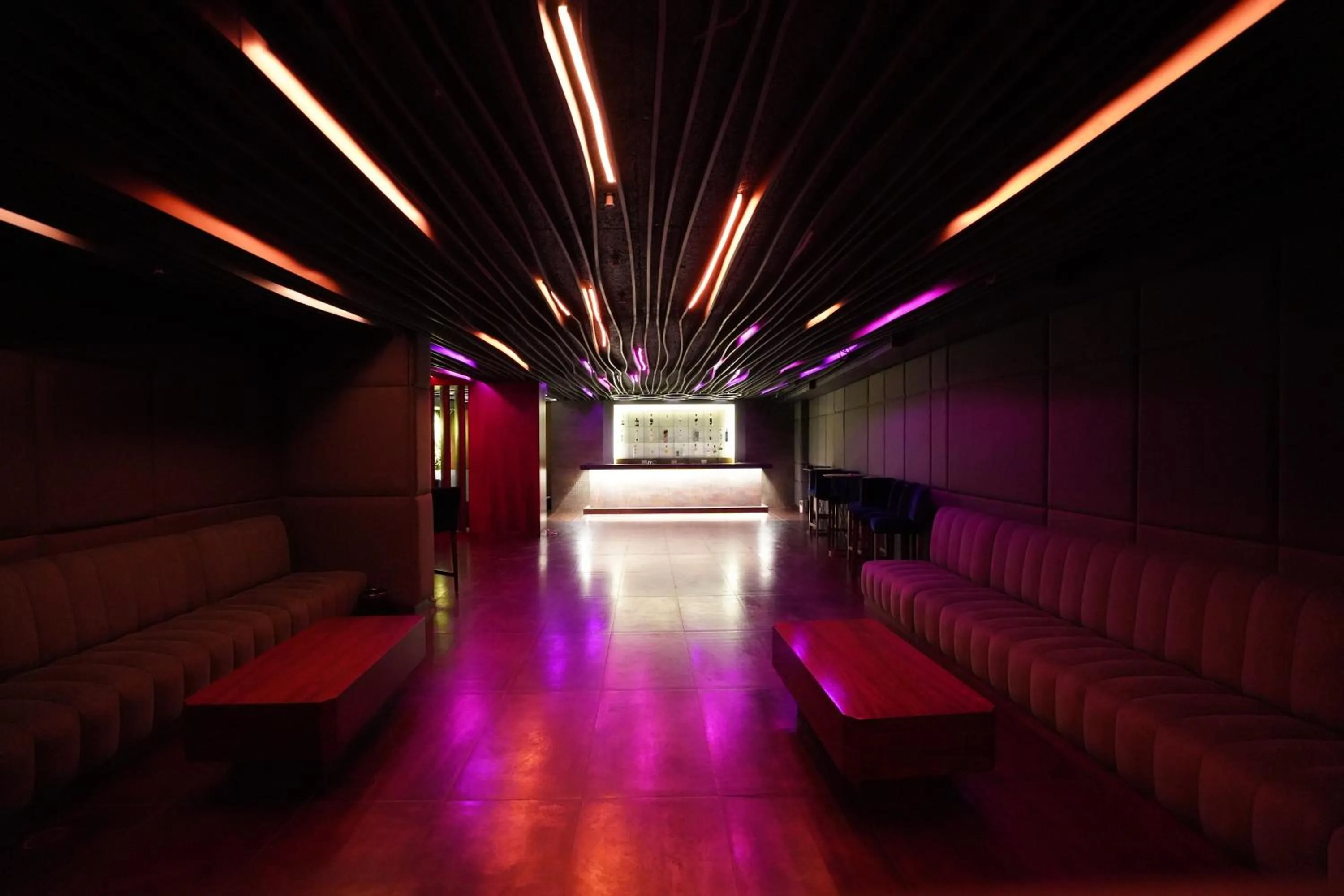 Nightclub / DJ in Heaven Prestige Hotel