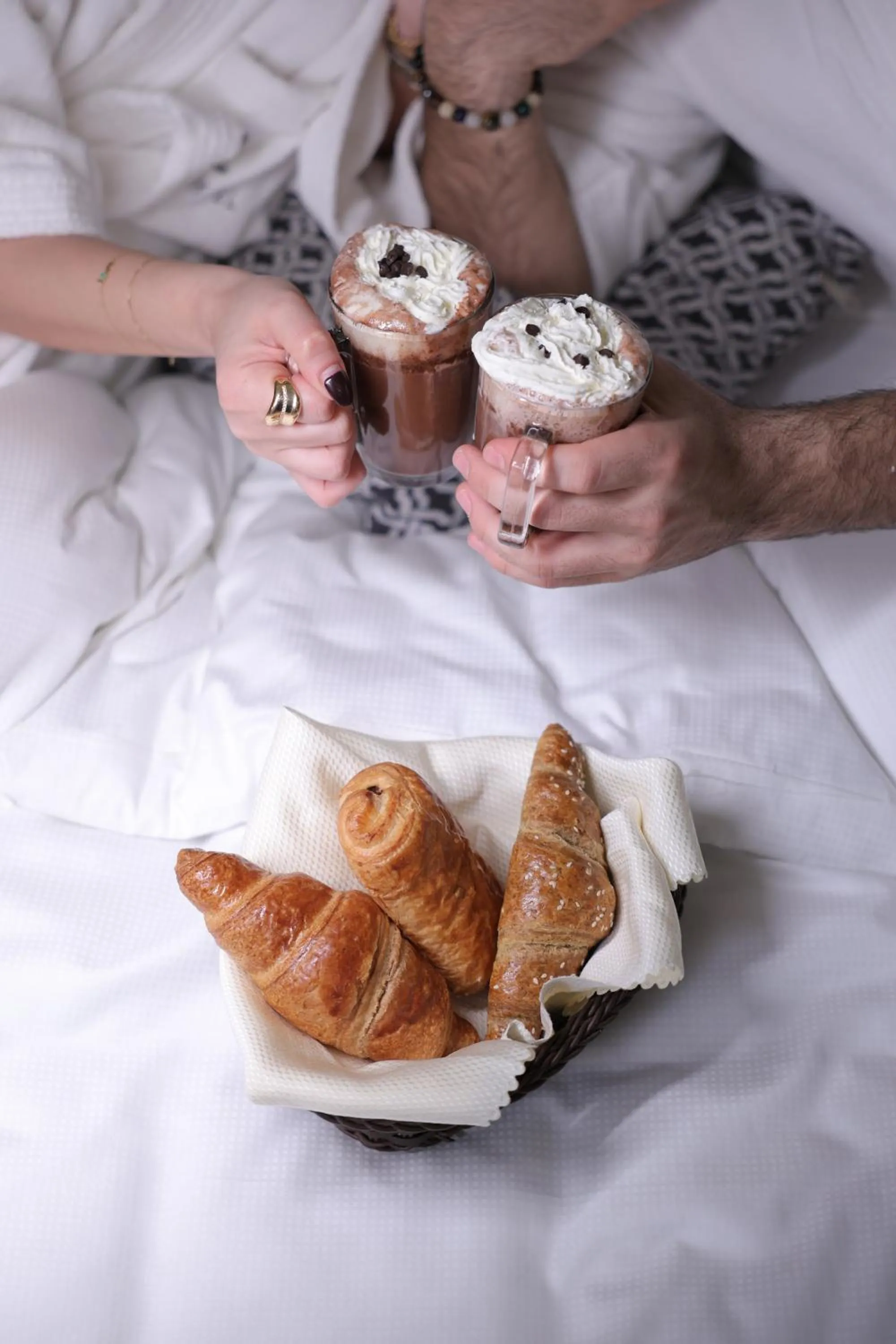 Food and drinks in Heaven Prestige Hotel