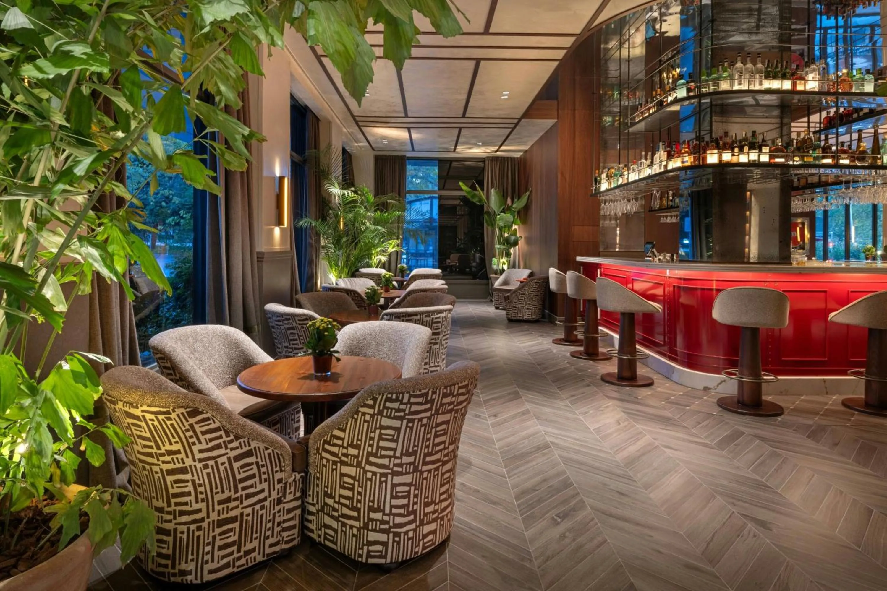 Lounge or bar in The Westin Madrid Cuzco