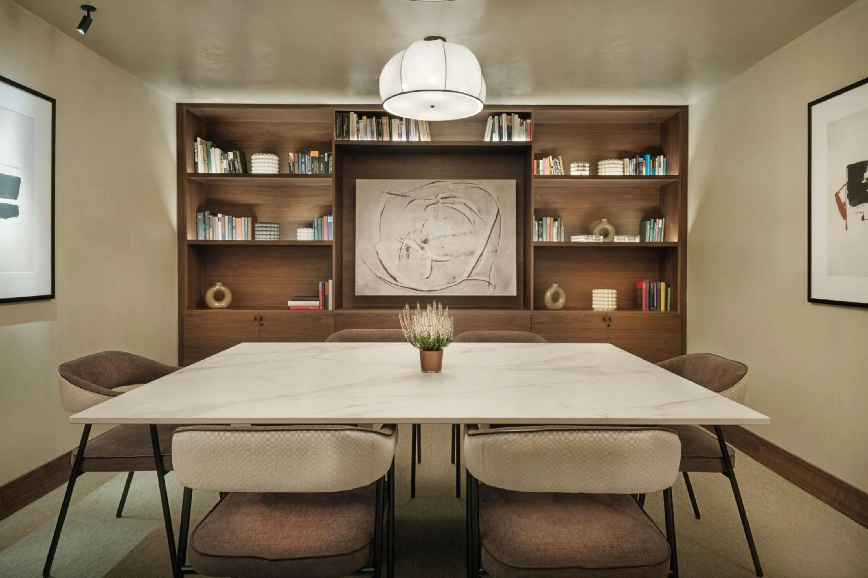 Meeting/conference room in The Westin Madrid Cuzco