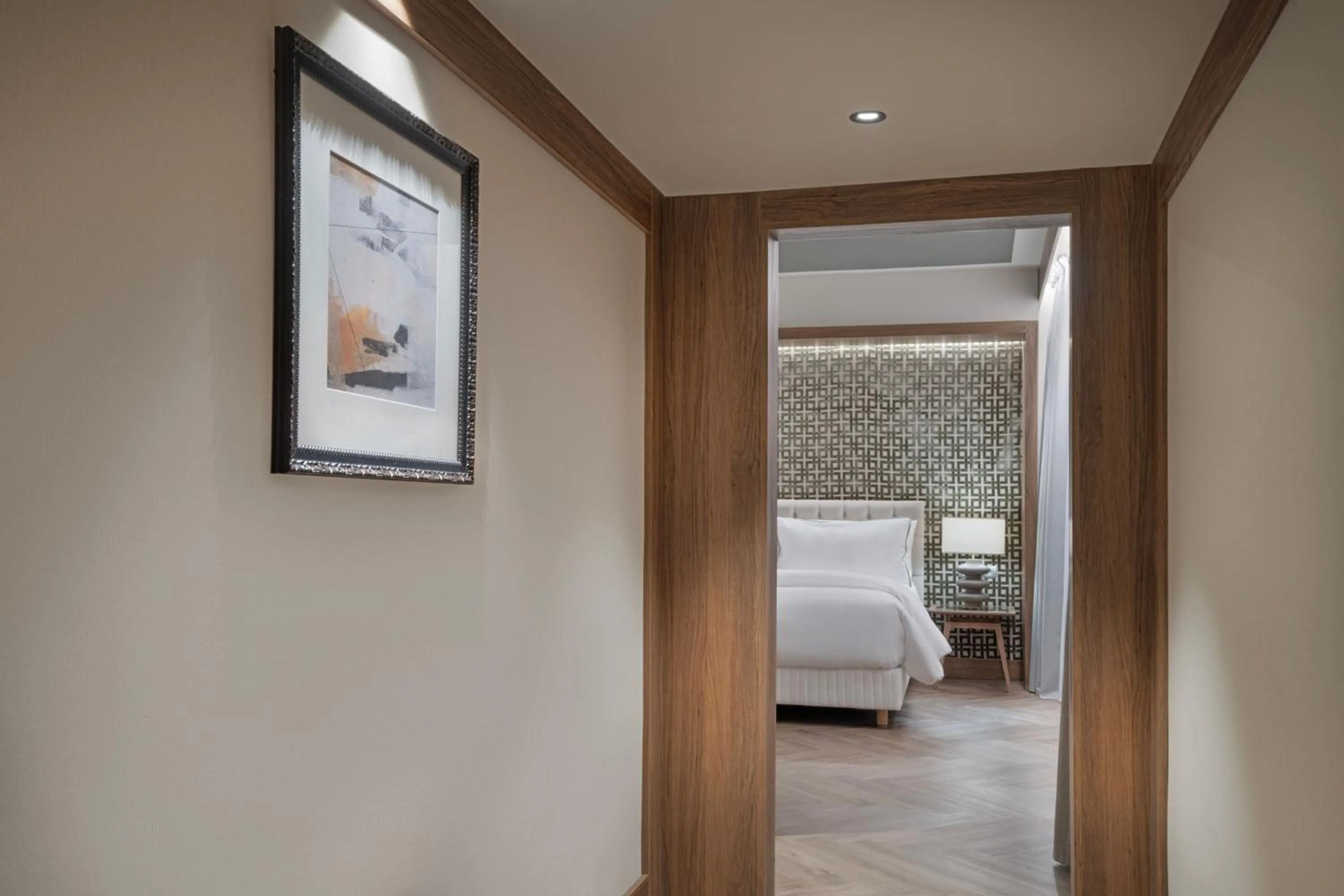 Photo of the whole room, Bed in The Westin Madrid Cuzco