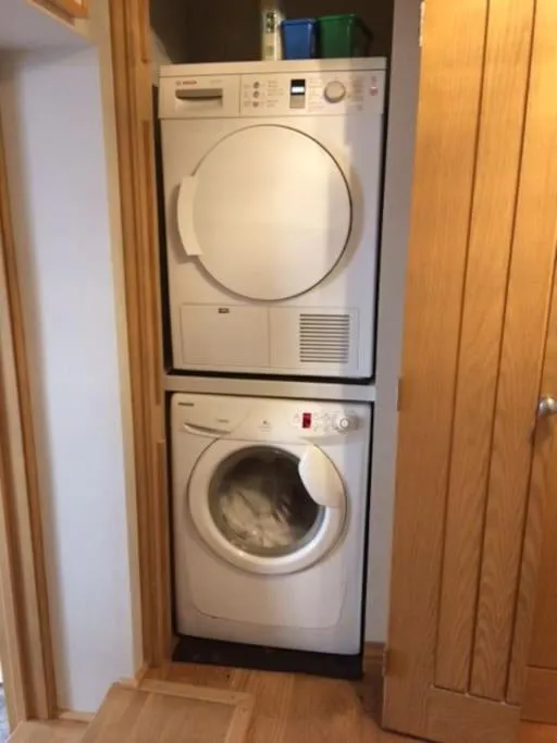 washing machine in River Road, Littlehampton, Executive Apartment