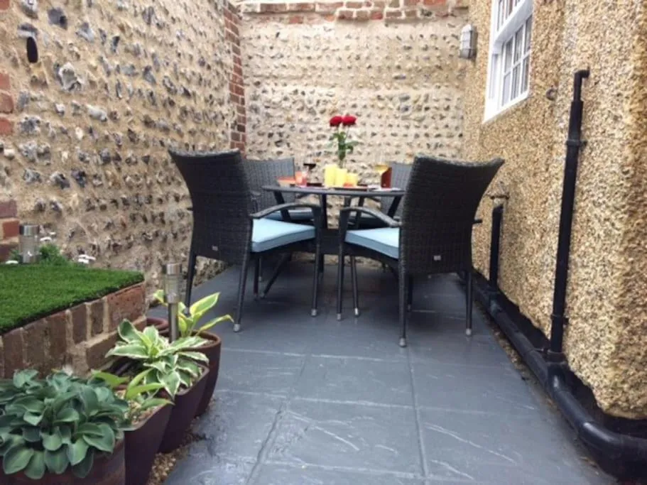 Patio in River Road, Littlehampton, Executive Apartment
