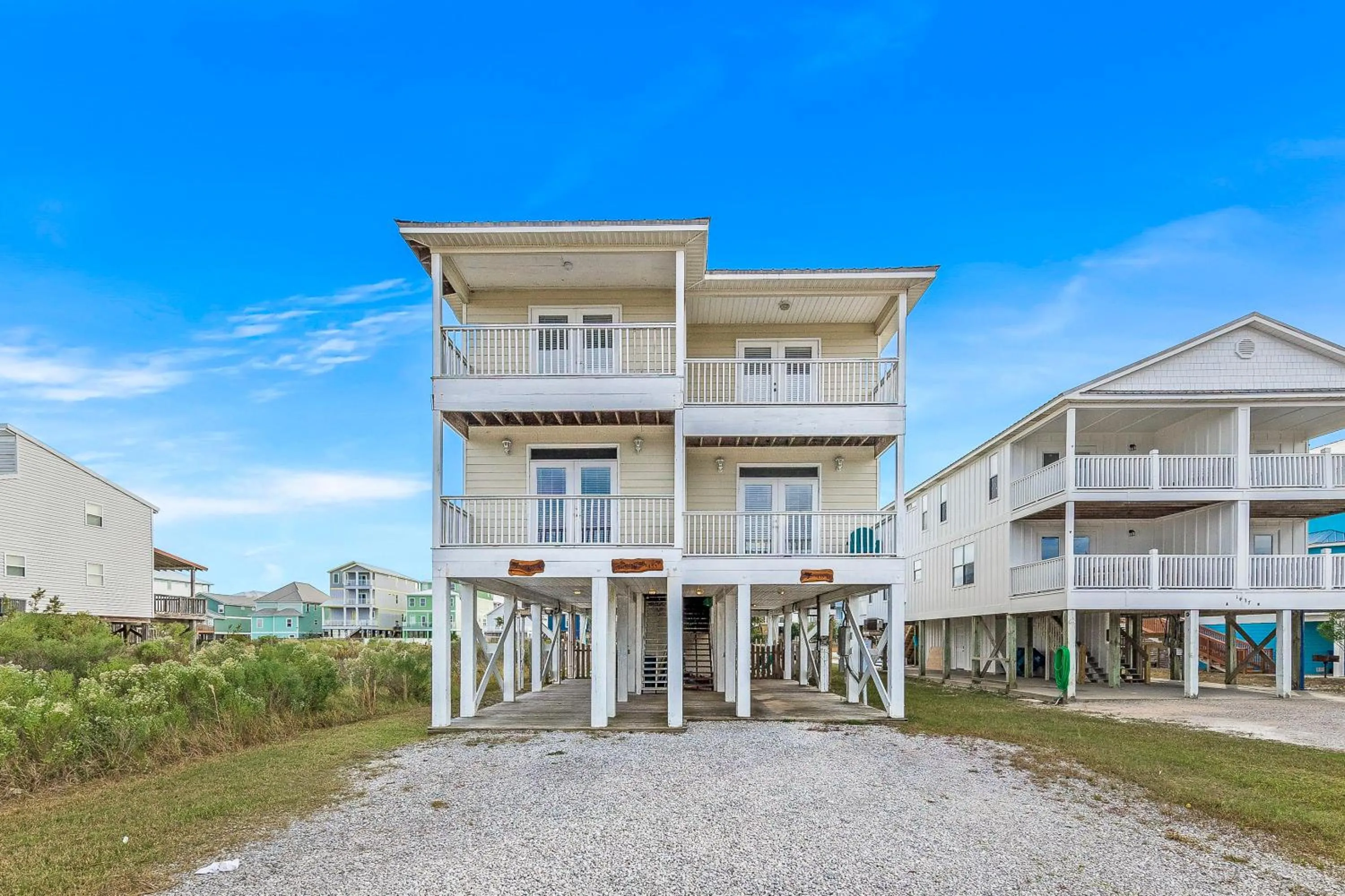 Property building in Turtle's Nest West