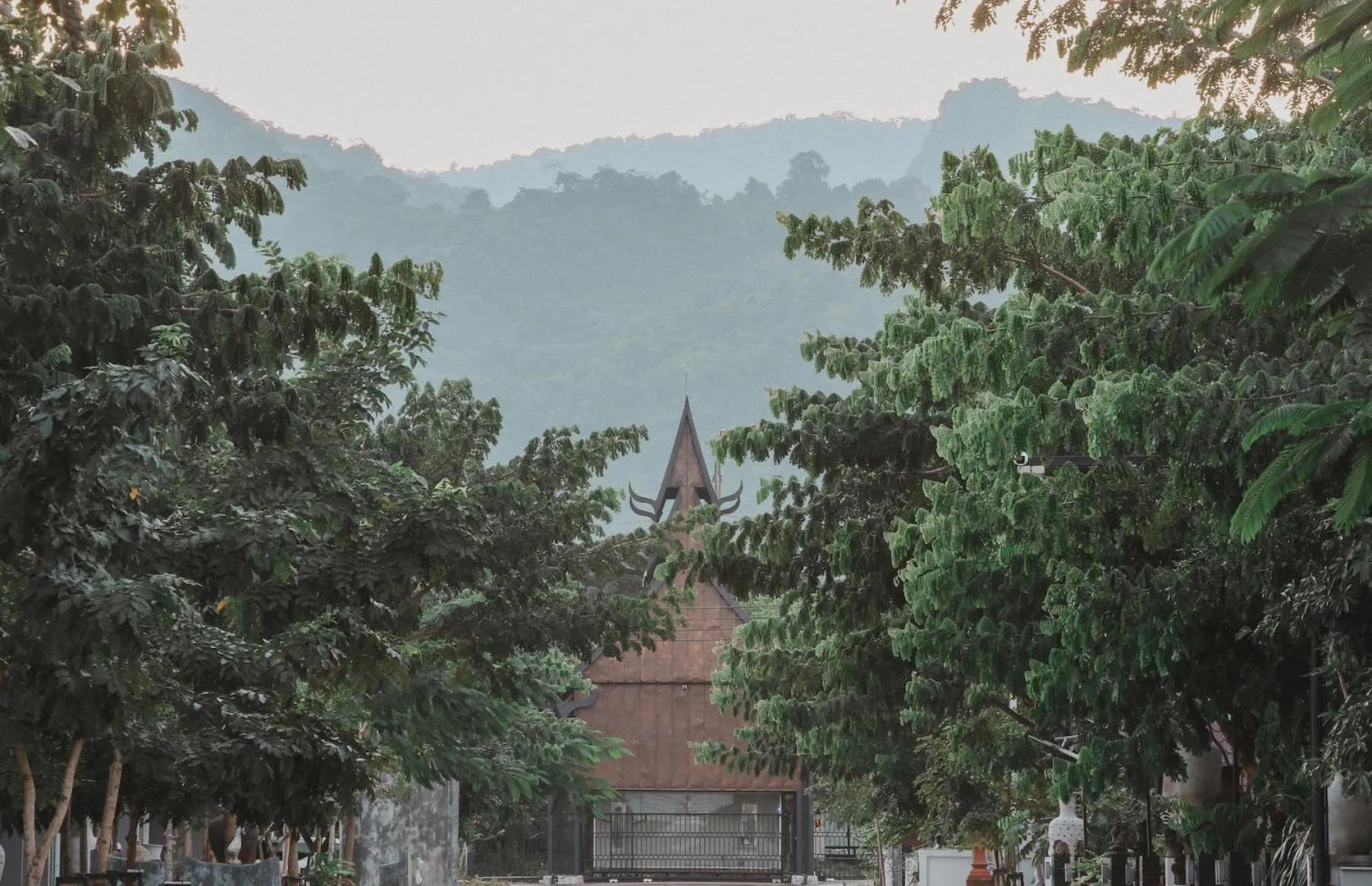 Inner courtyard view in Marc Hotel Maesai