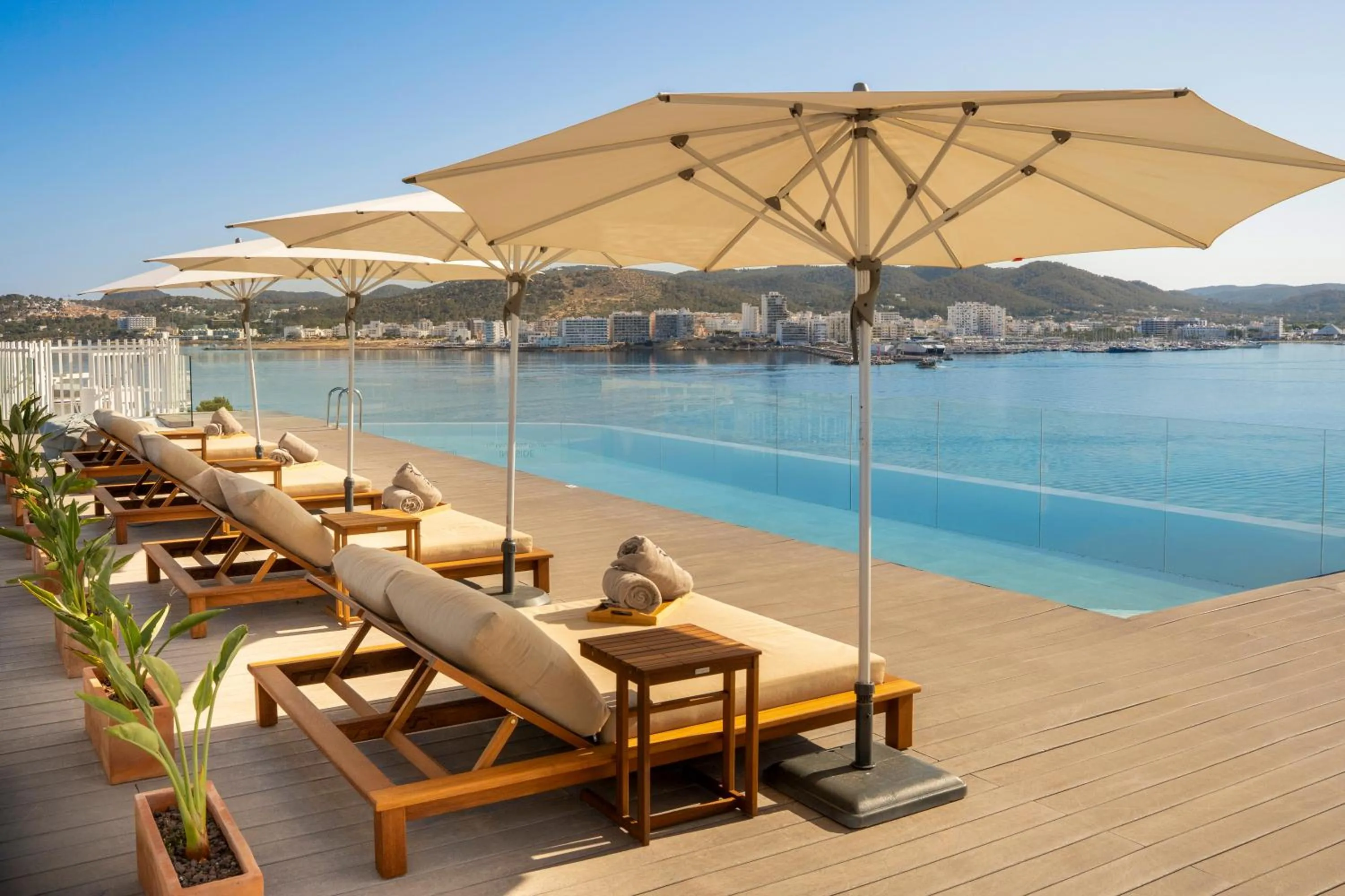 Swimming pool in INNSiDE by Meliá Ibiza Beach