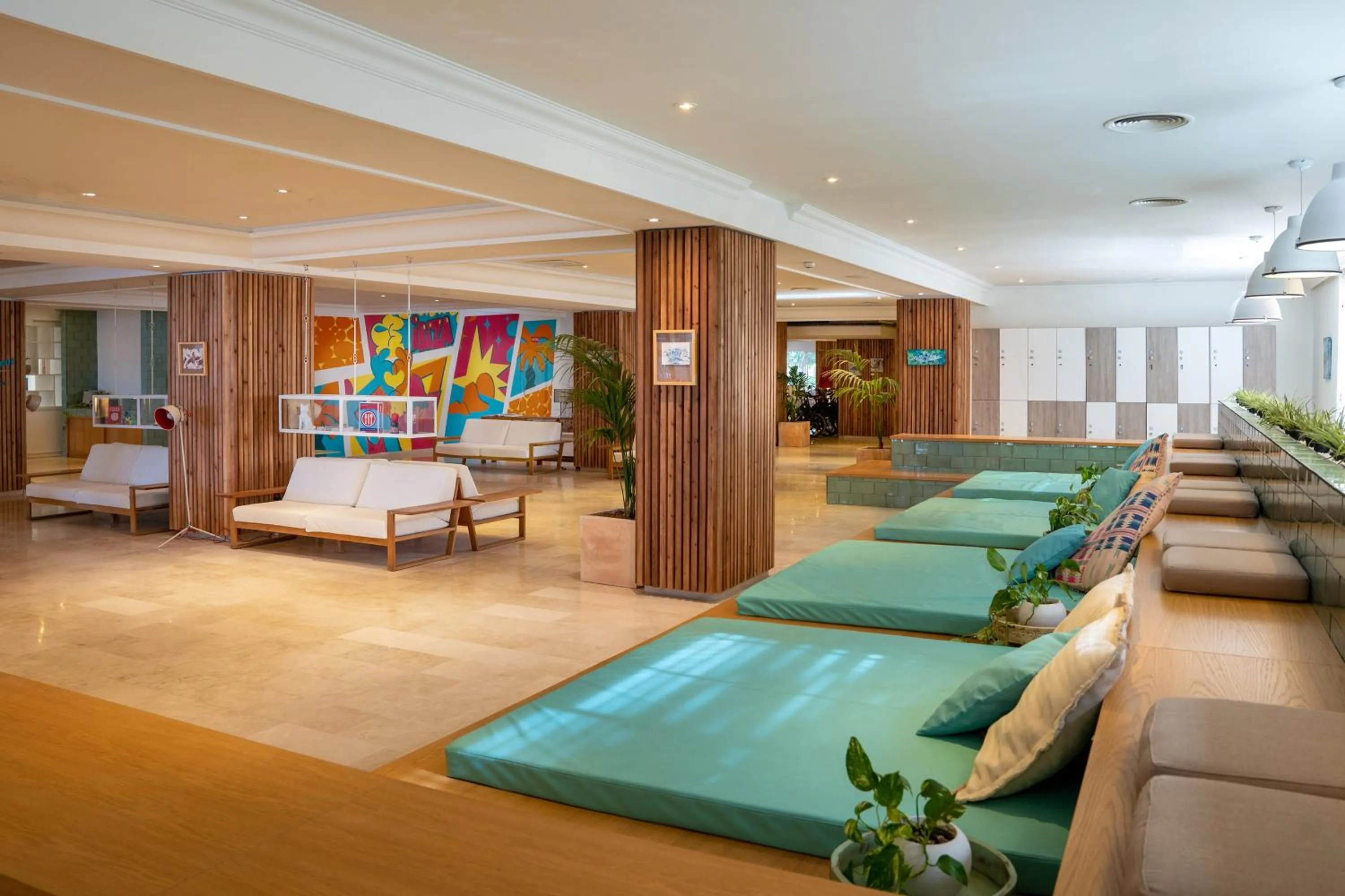 Lobby or reception, Bed in INNSiDE by Meliá Ibiza Beach
