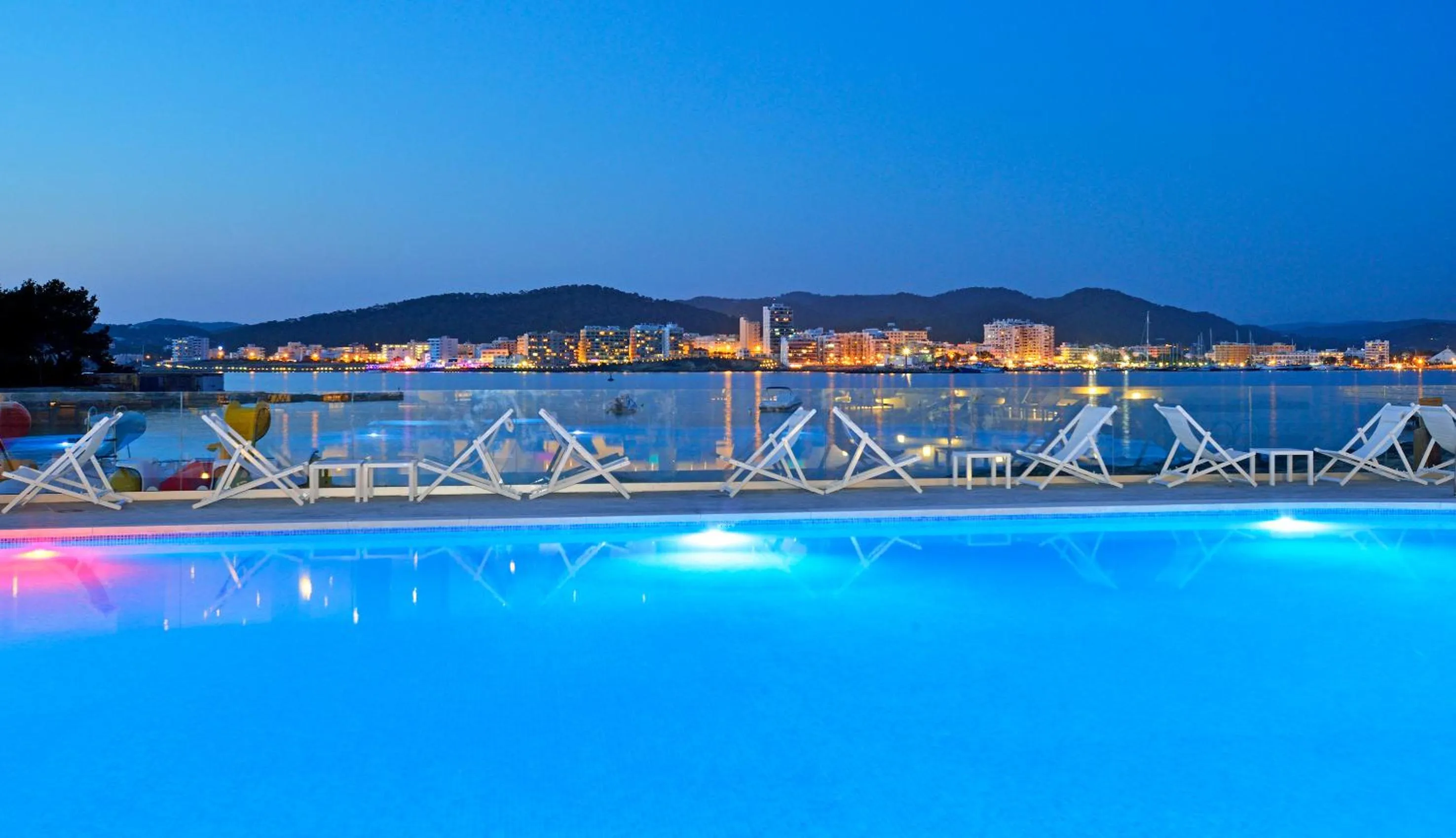 Swimming pool in INNSiDE by Meliá Ibiza Beach