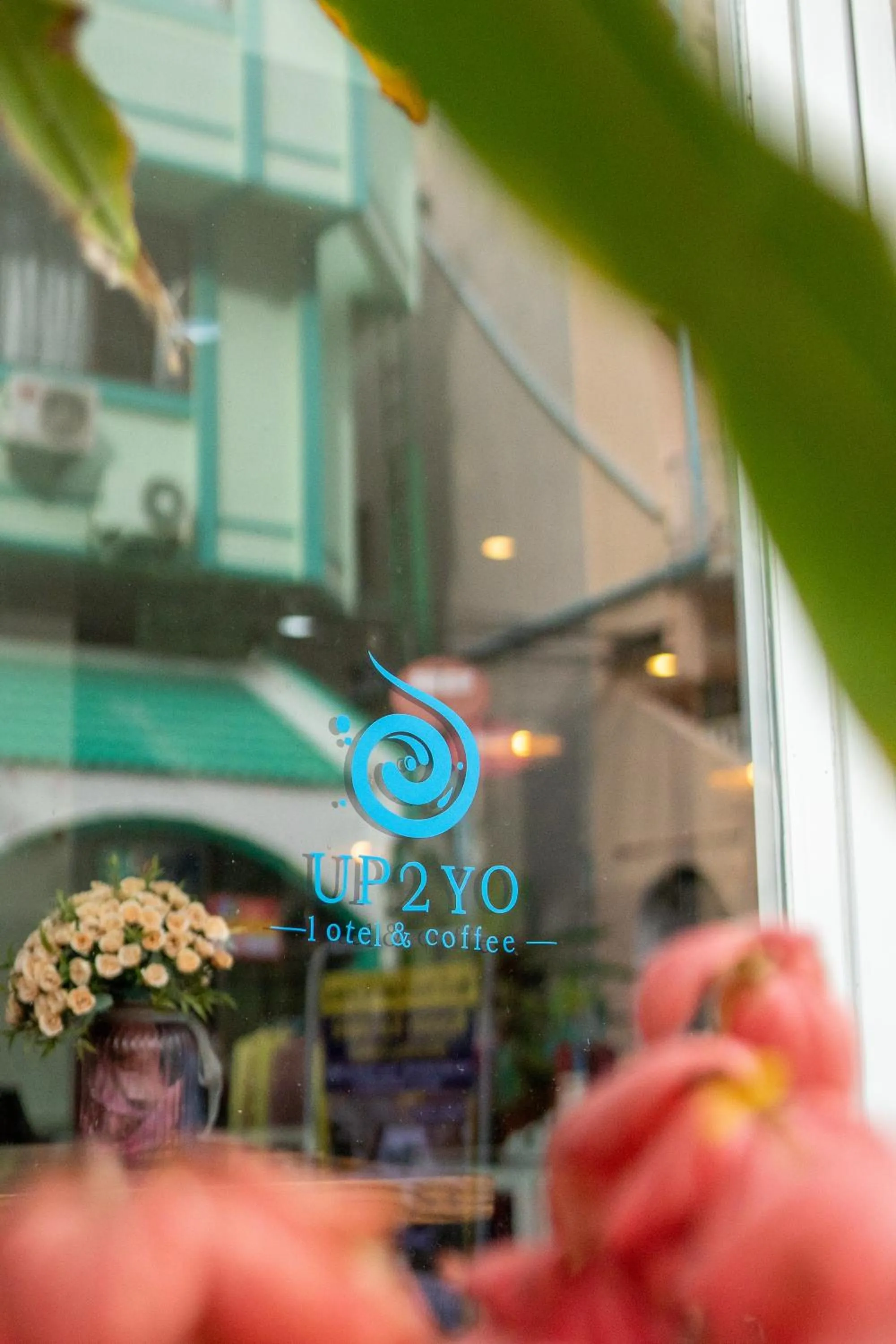 Day in Meow Cat Cafe & Hotel