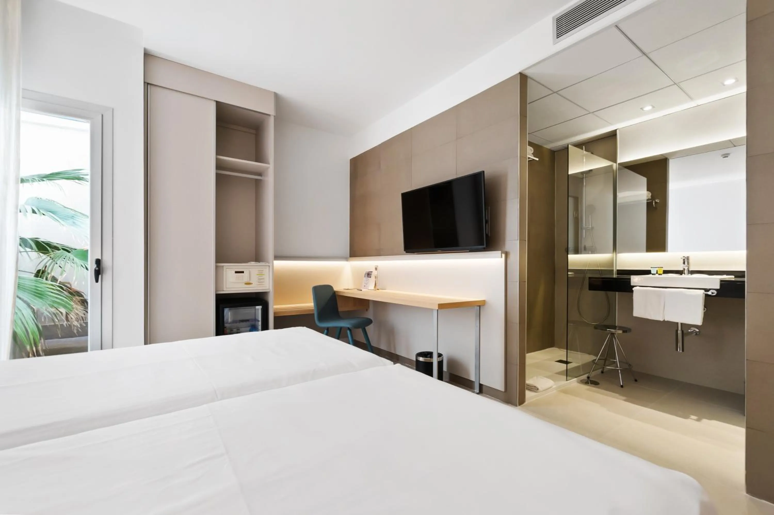 Photo of the whole room, Bed in Hotel Areca