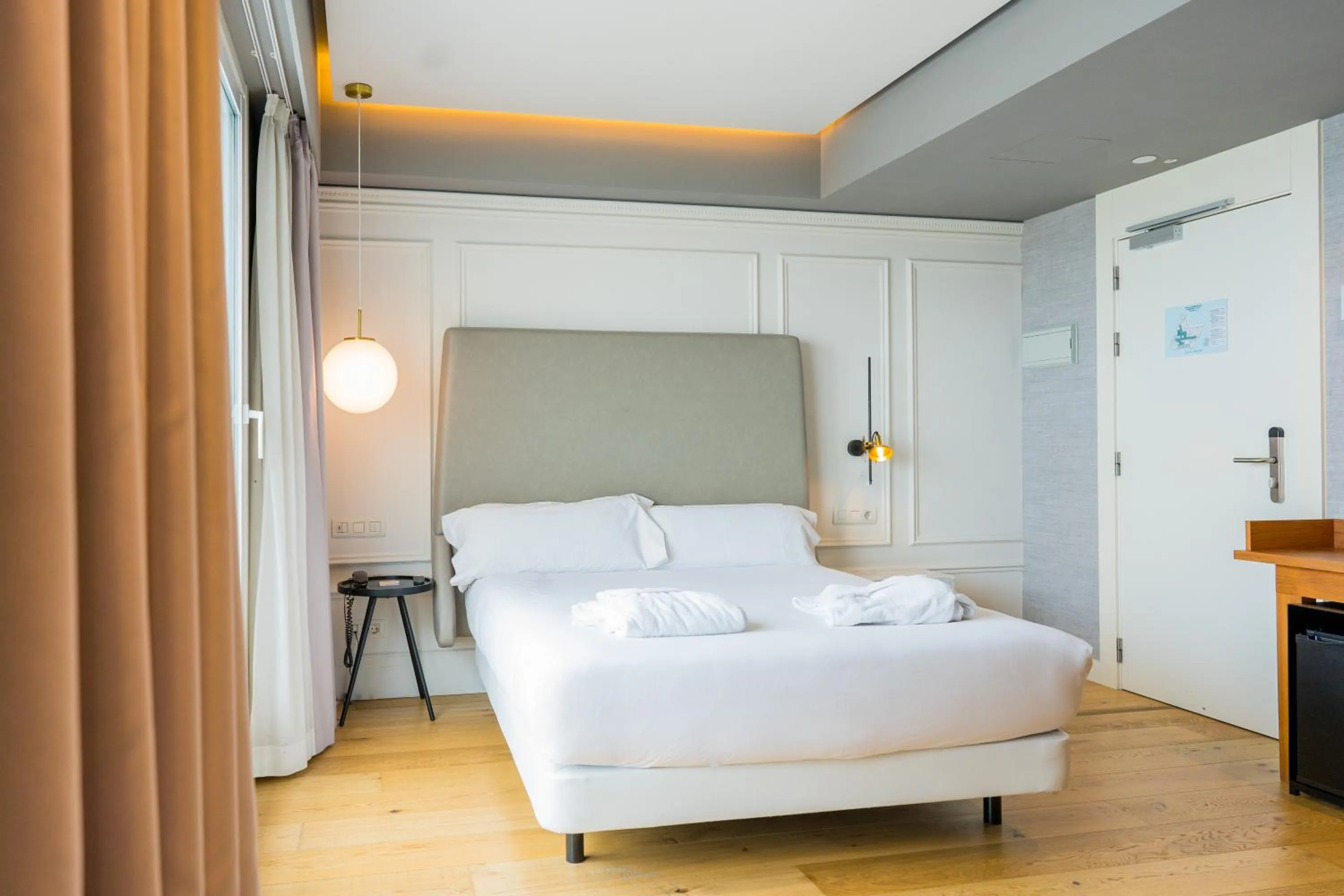 Photo of the whole room, Bed in Hotel Riazor