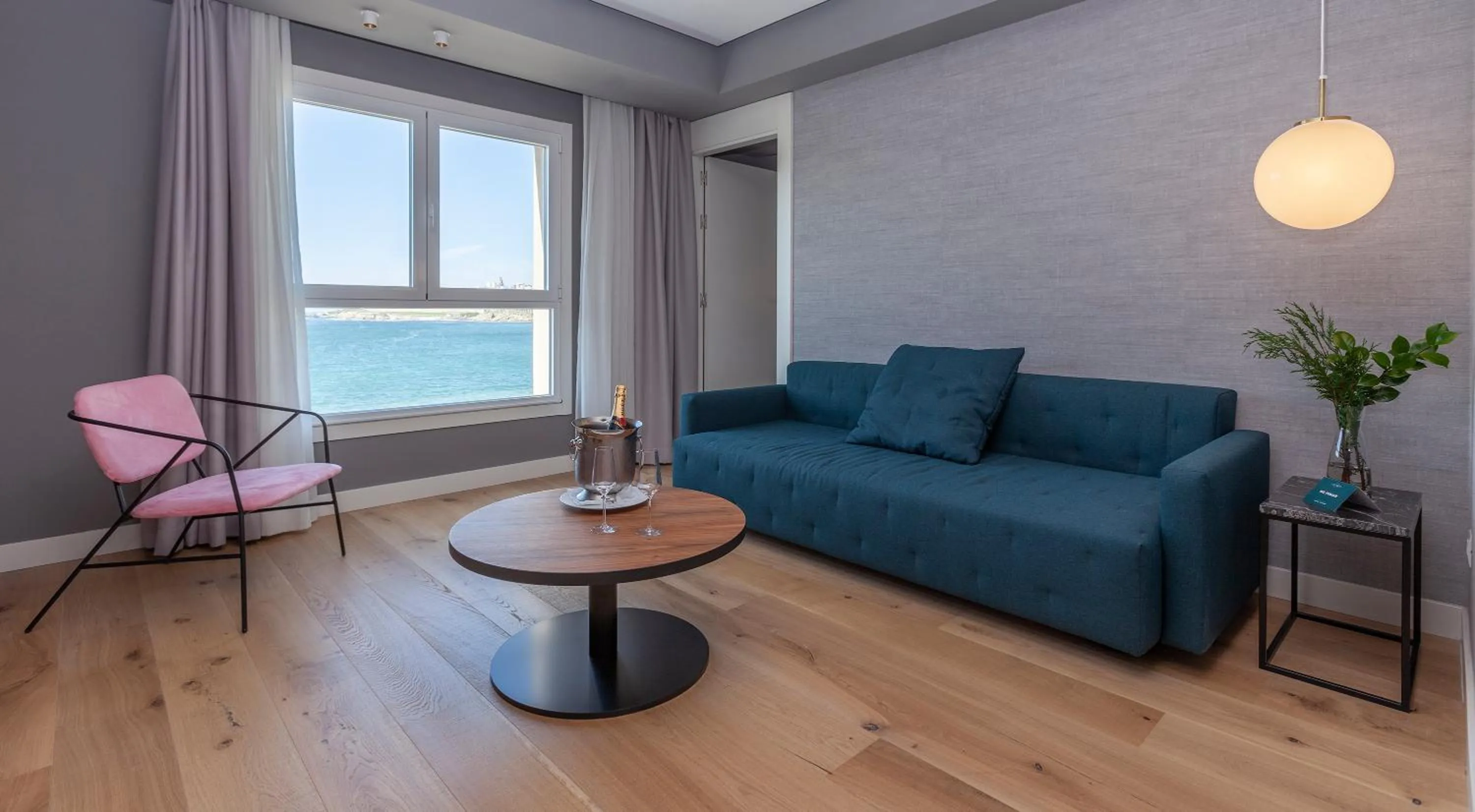 Living room in Hotel Riazor