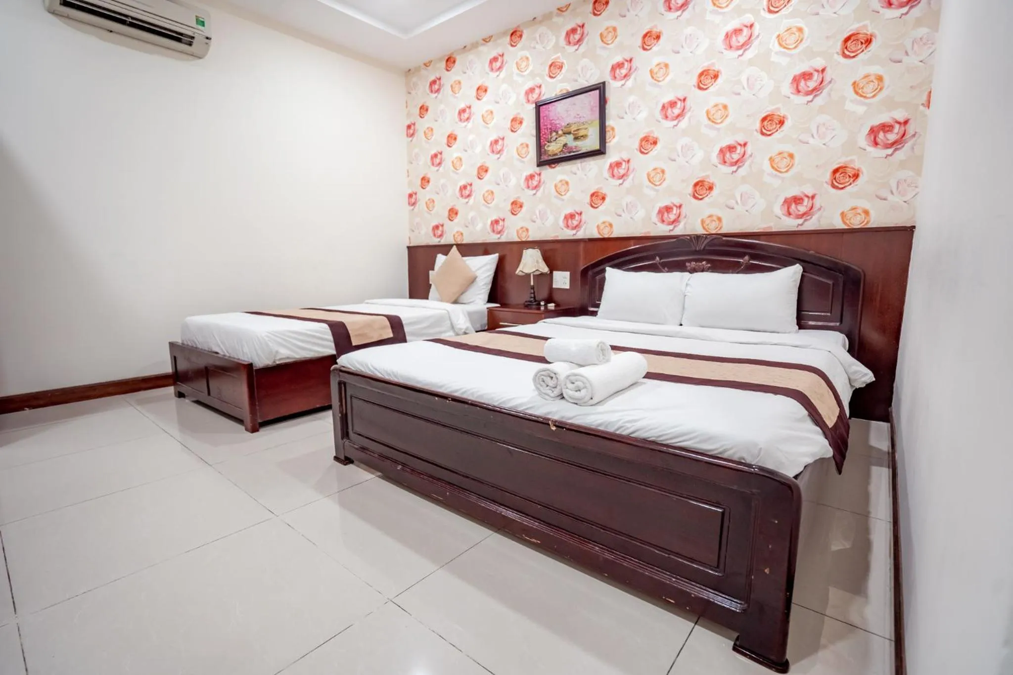 Bed in LUXURY HOTEL HẬU GIANG