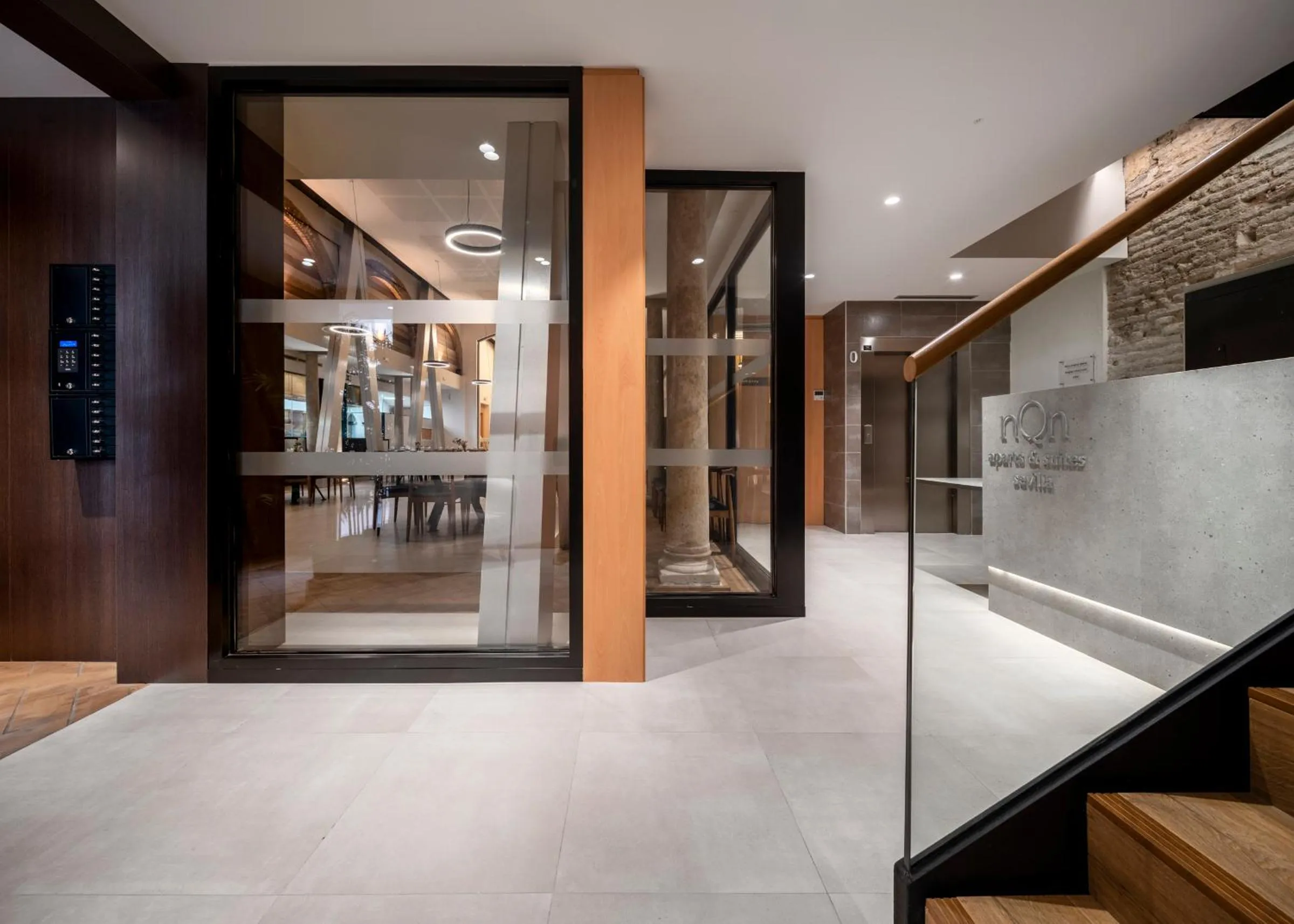 Property building in nQn Aparts & Suites Sevilla