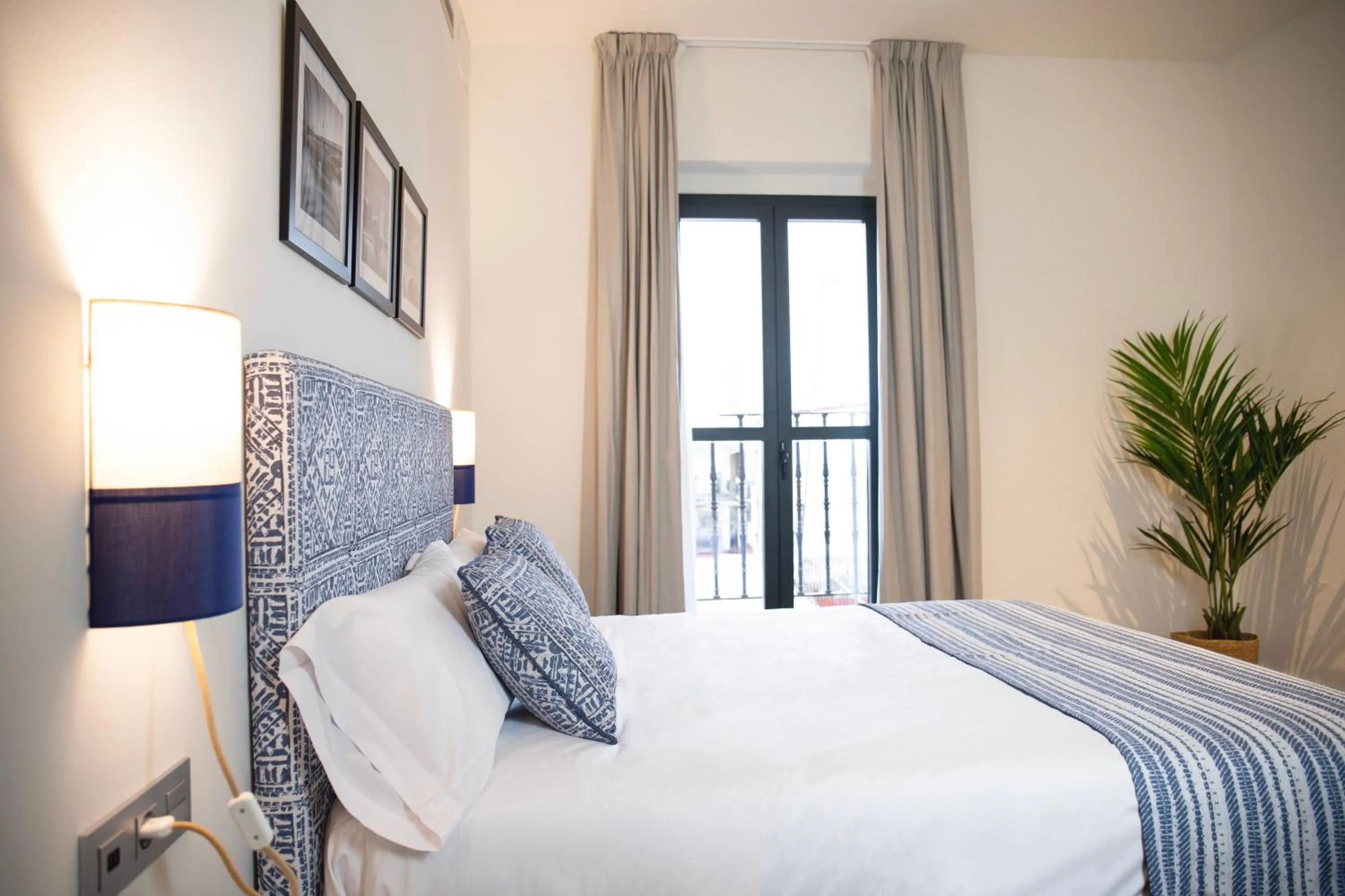 Bed in nQn Aparts & Suites Sevilla