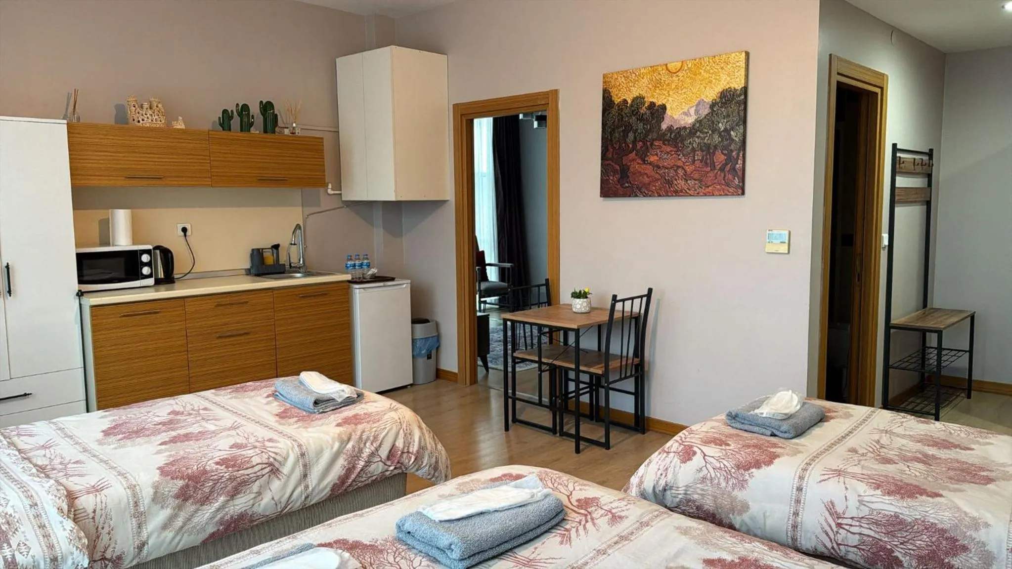 Kitchen or kitchenette, Bed in Nur Sena's House