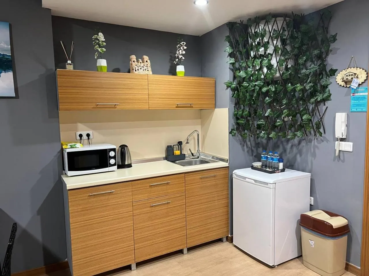 Coffee/tea facilities in Nur Sena's House