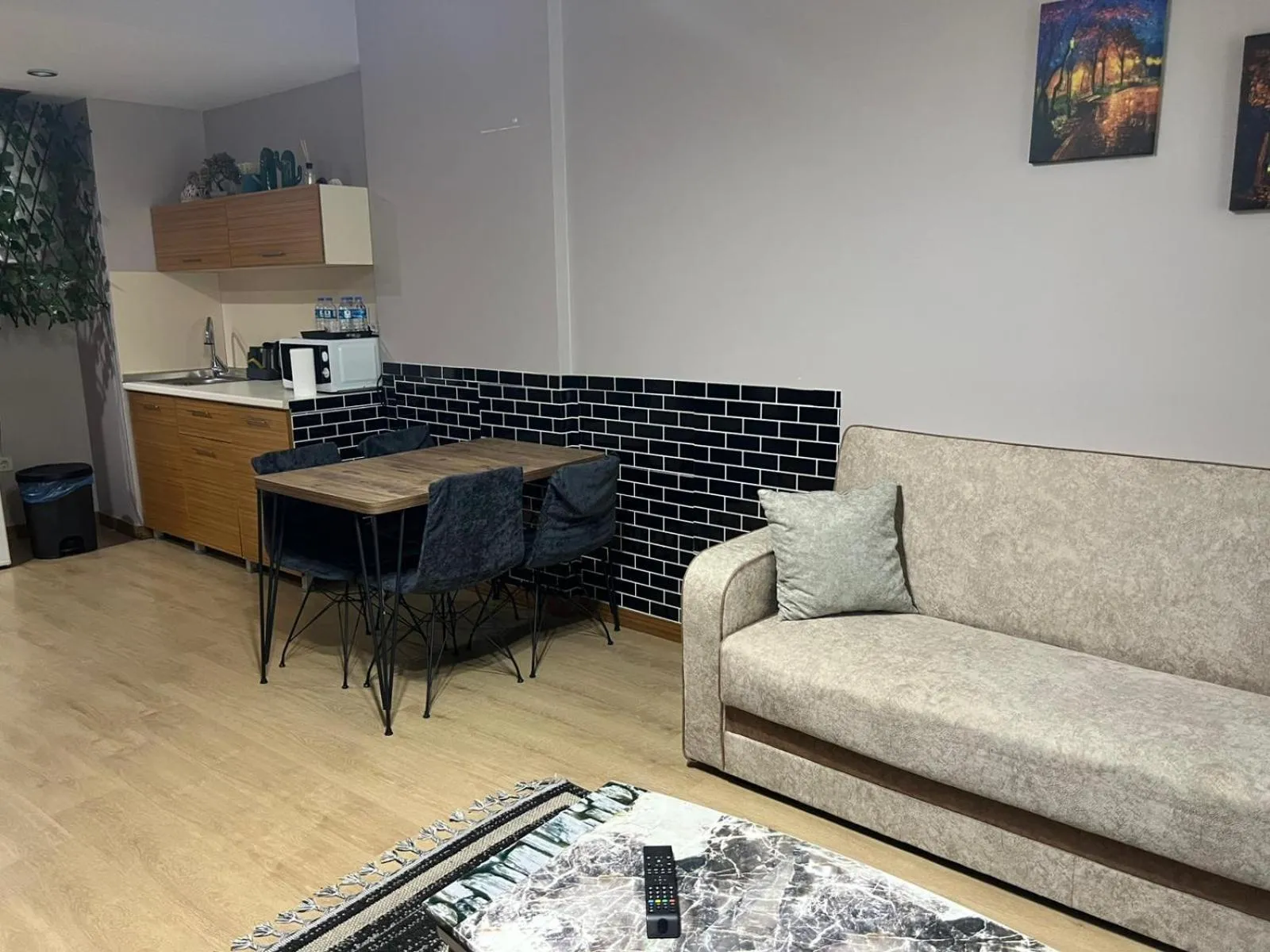 Kitchen or kitchenette in Nur Sena's House