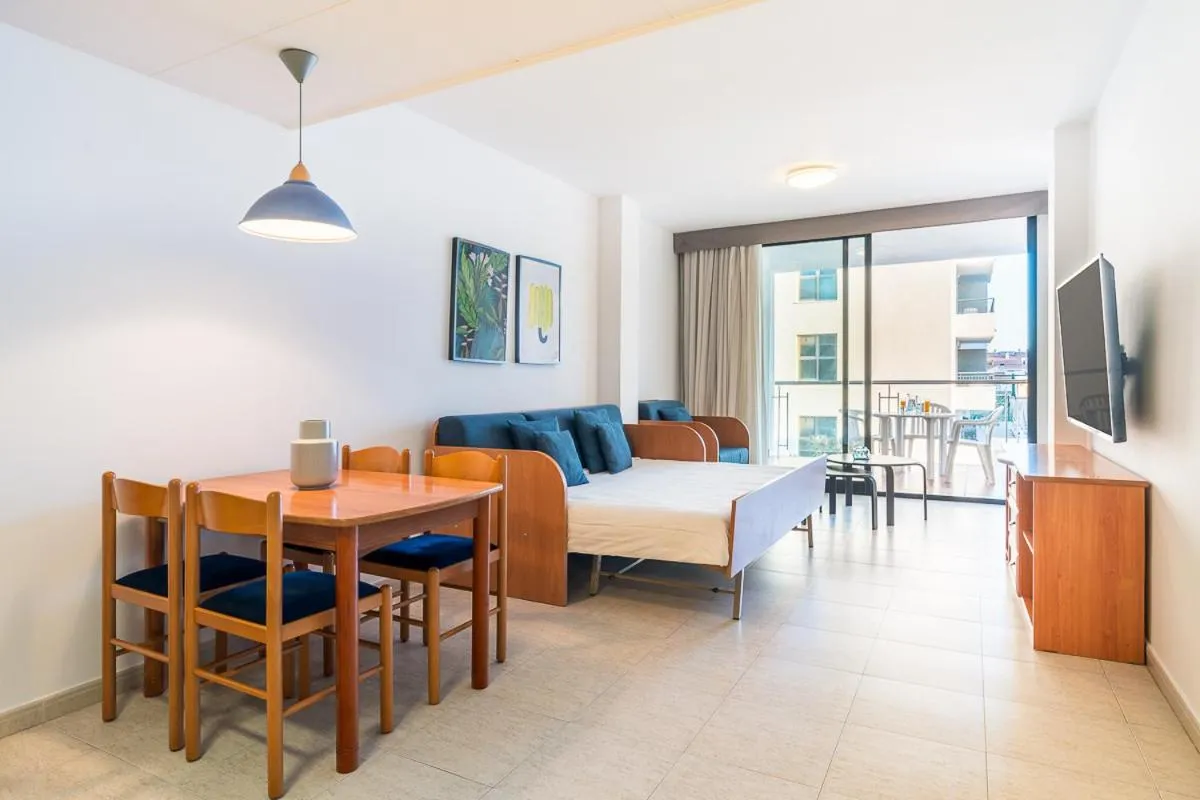 Bed in FERGUS Club Pineda Splash