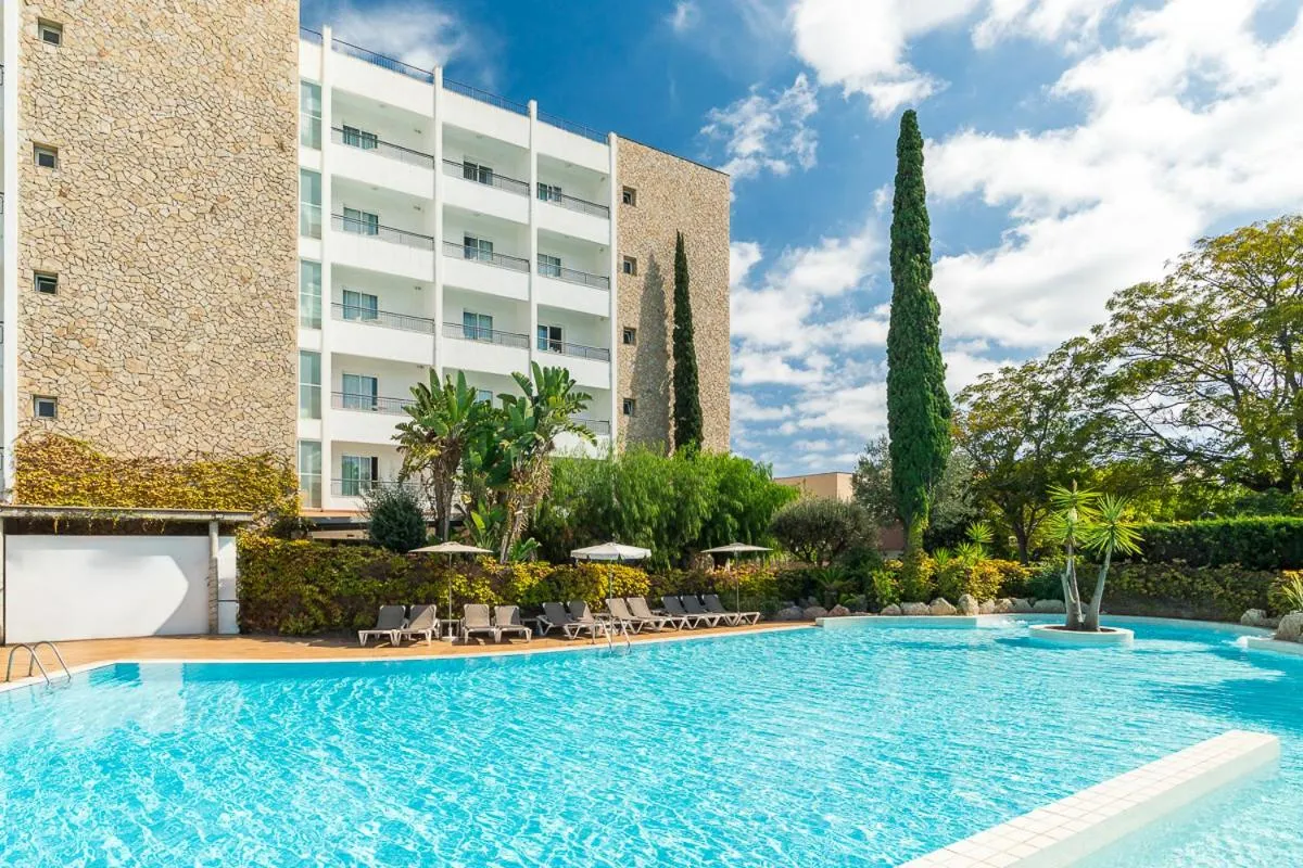 FERGUS Club Pineda Splash