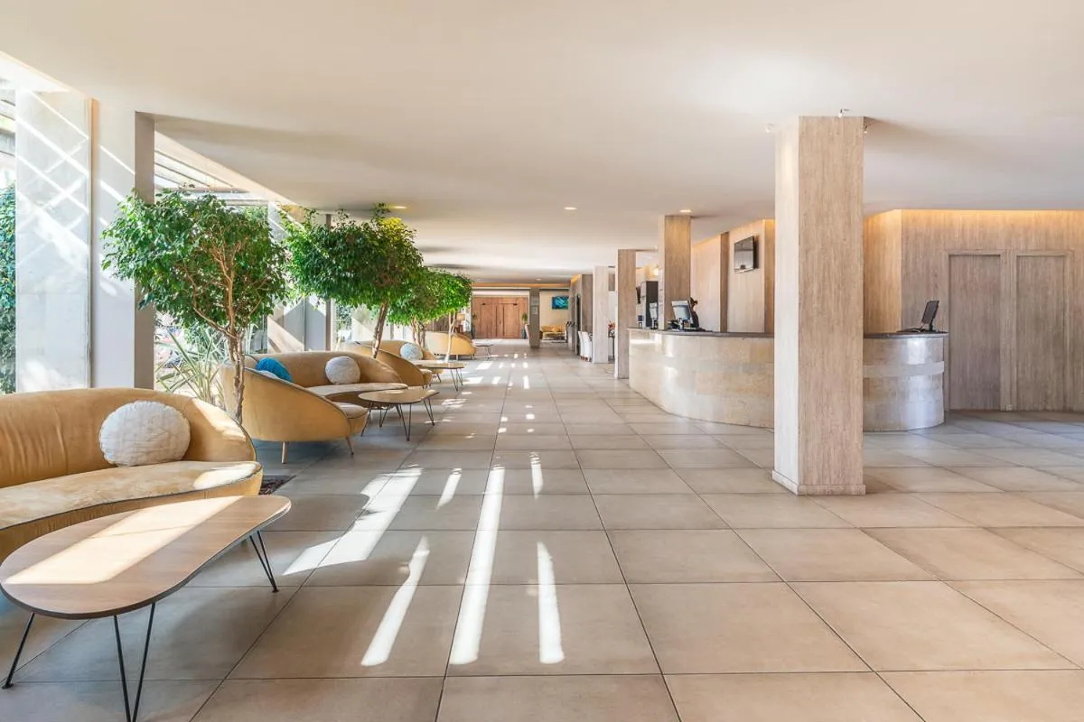 FERGUS Club Pineda Splash