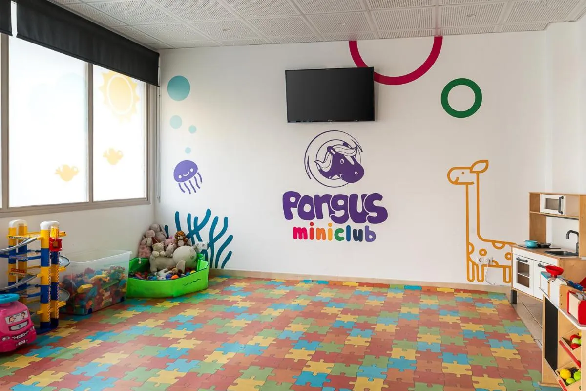 FERGUS Club Pineda Splash