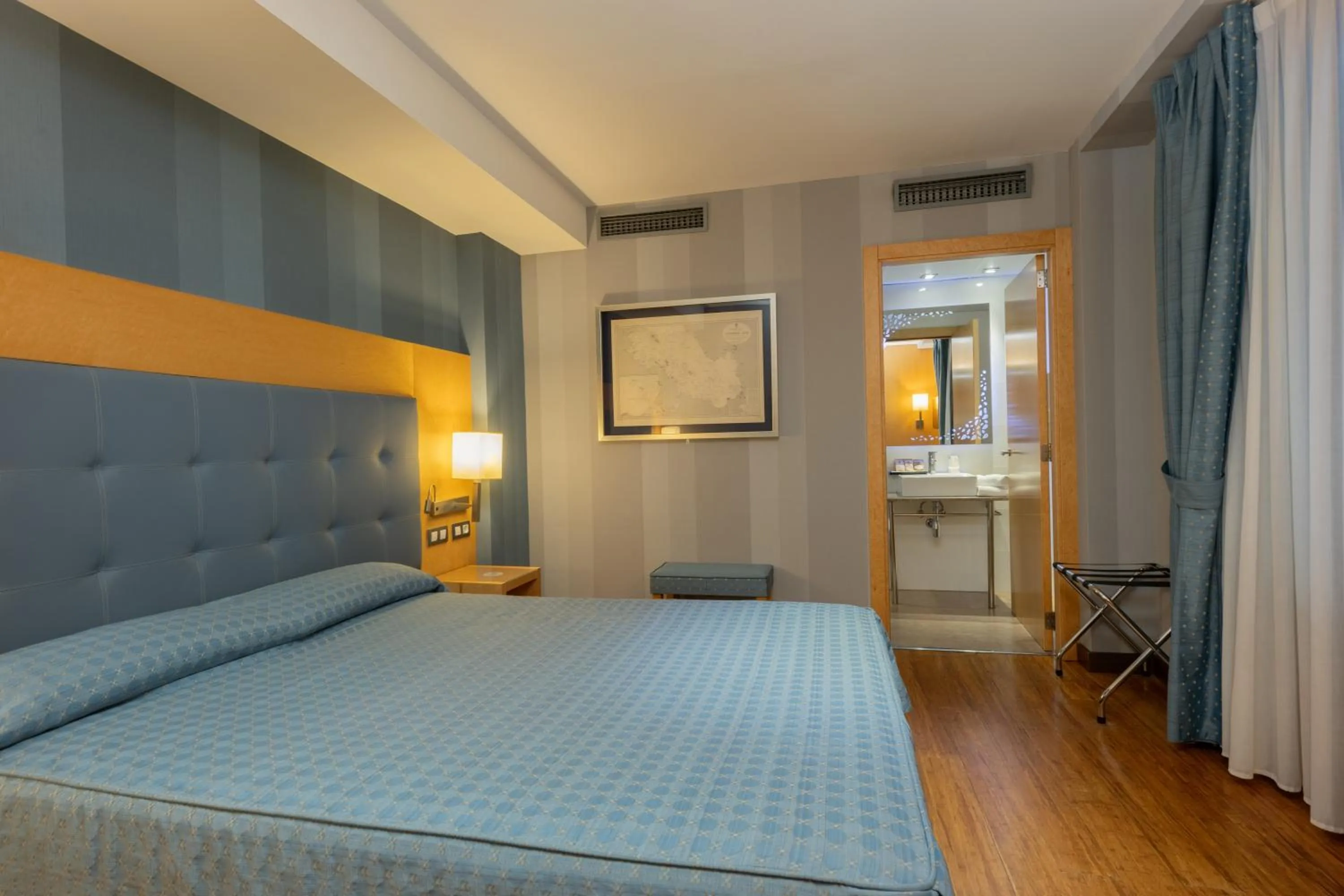 Bedroom, Bed in Hotel del Mar