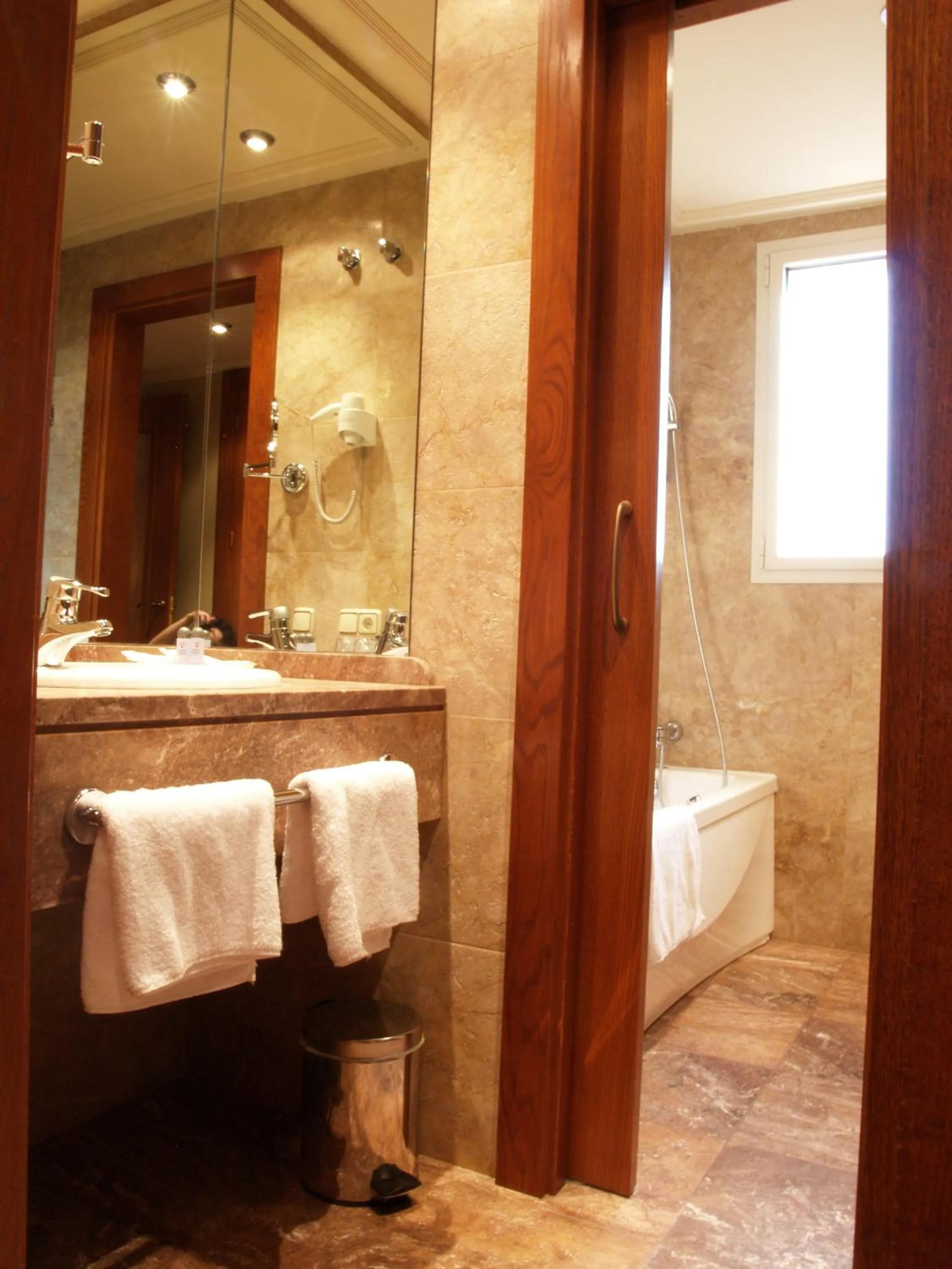 Bathroom in Hotel Pamplona Villava