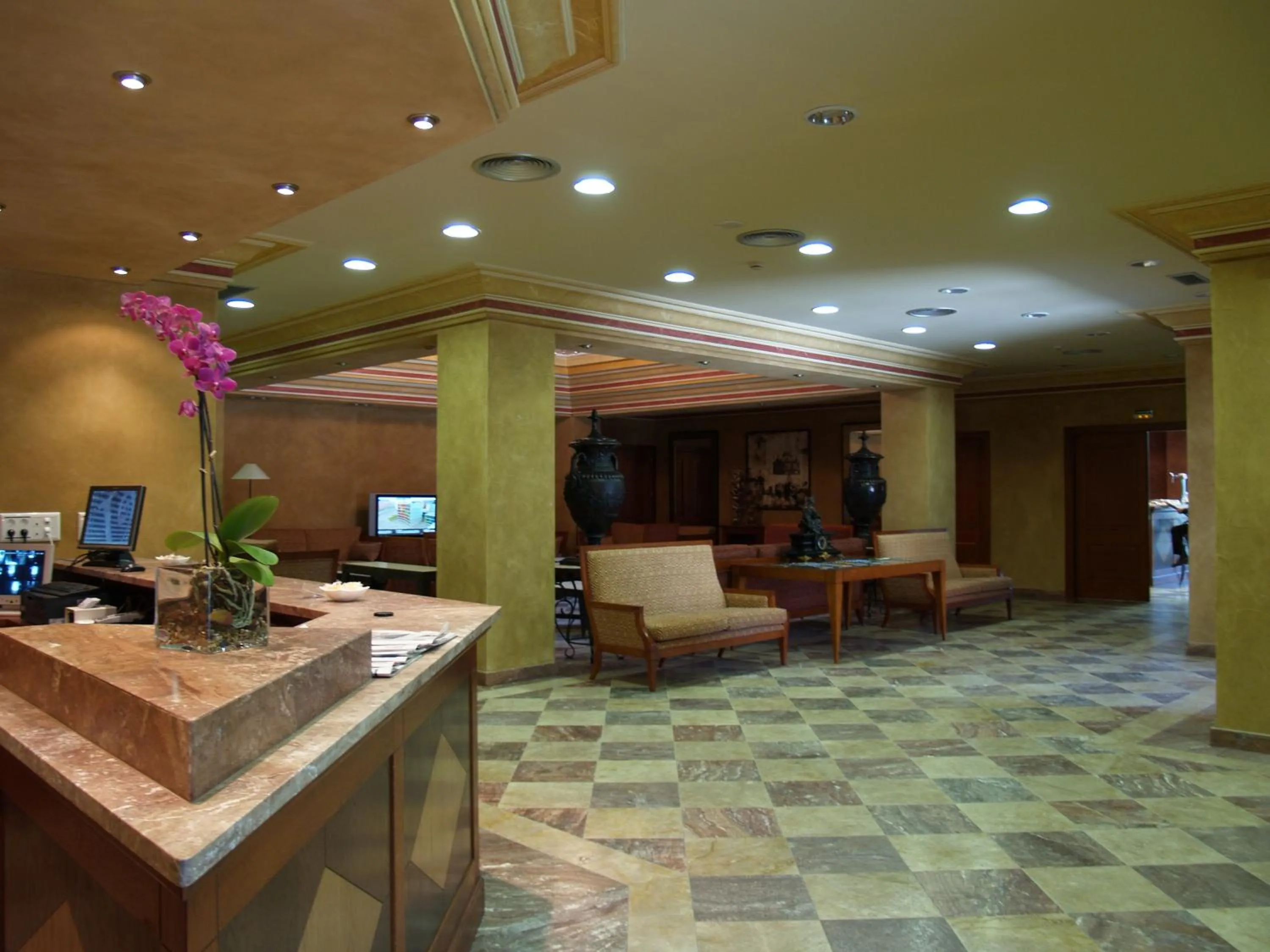 Lobby or reception in Hotel Pamplona Villava
