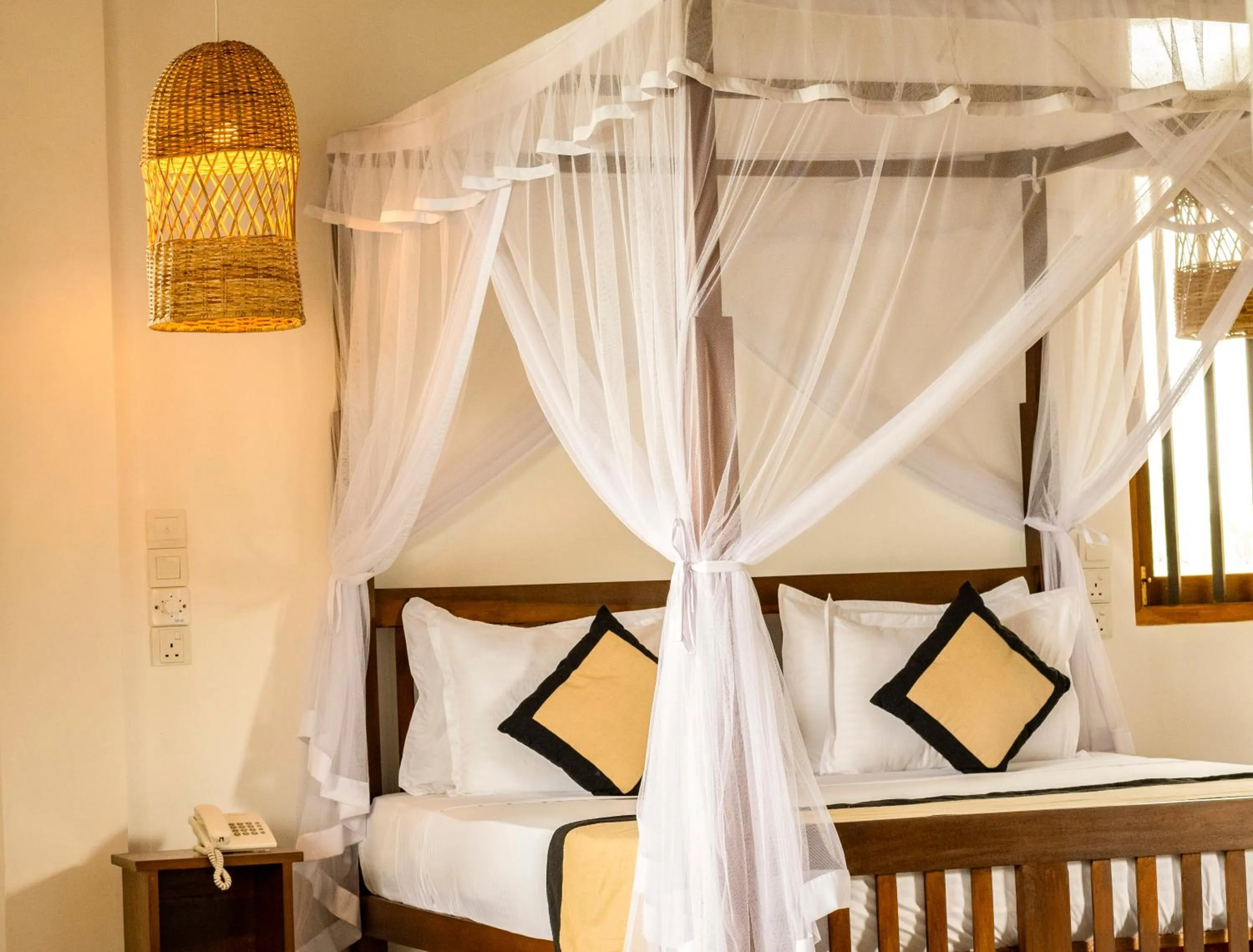 Property building, Bed in Serenity Boutique - Unawatuna