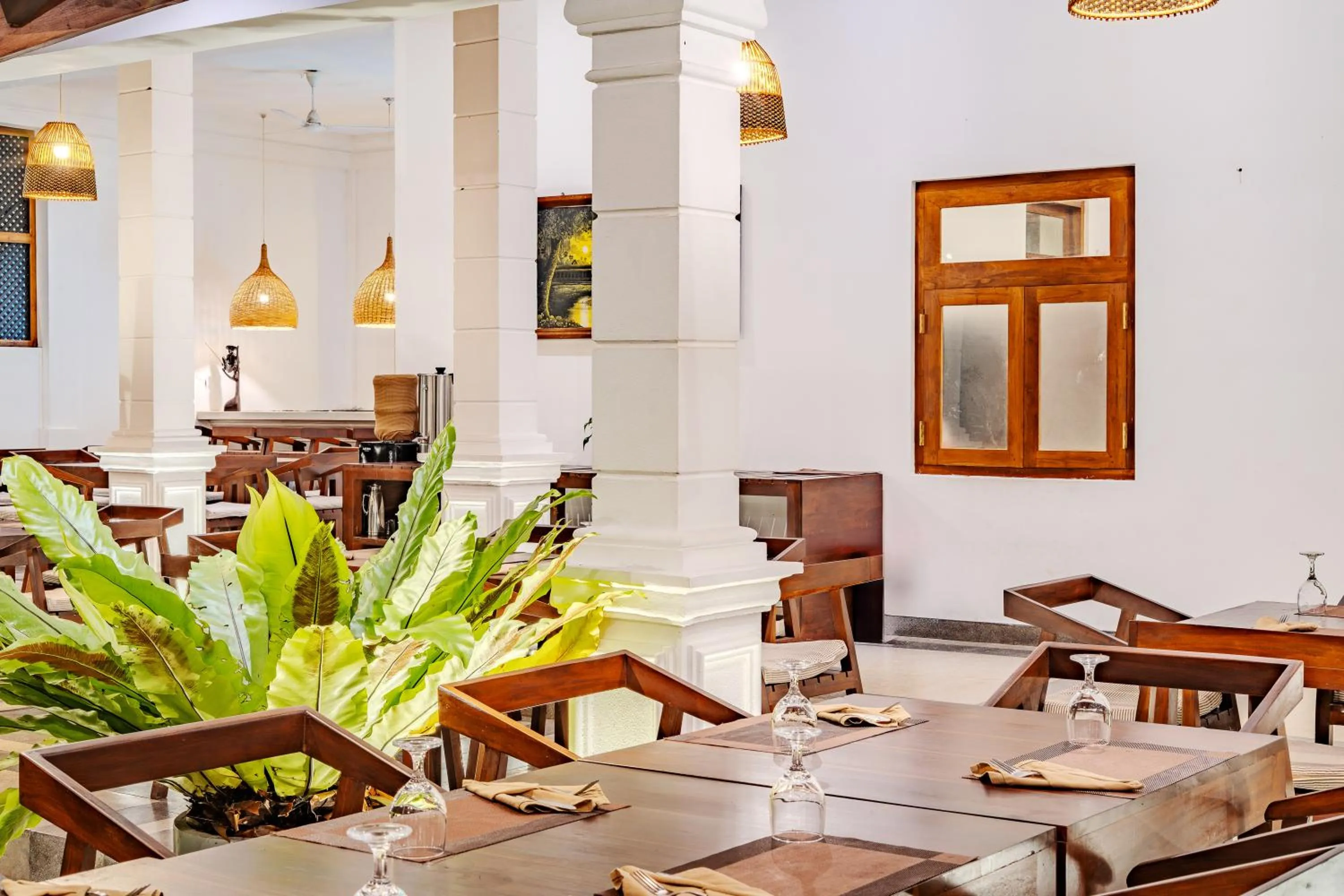 Restaurant/places to eat in Serenity Boutique - Unawatuna