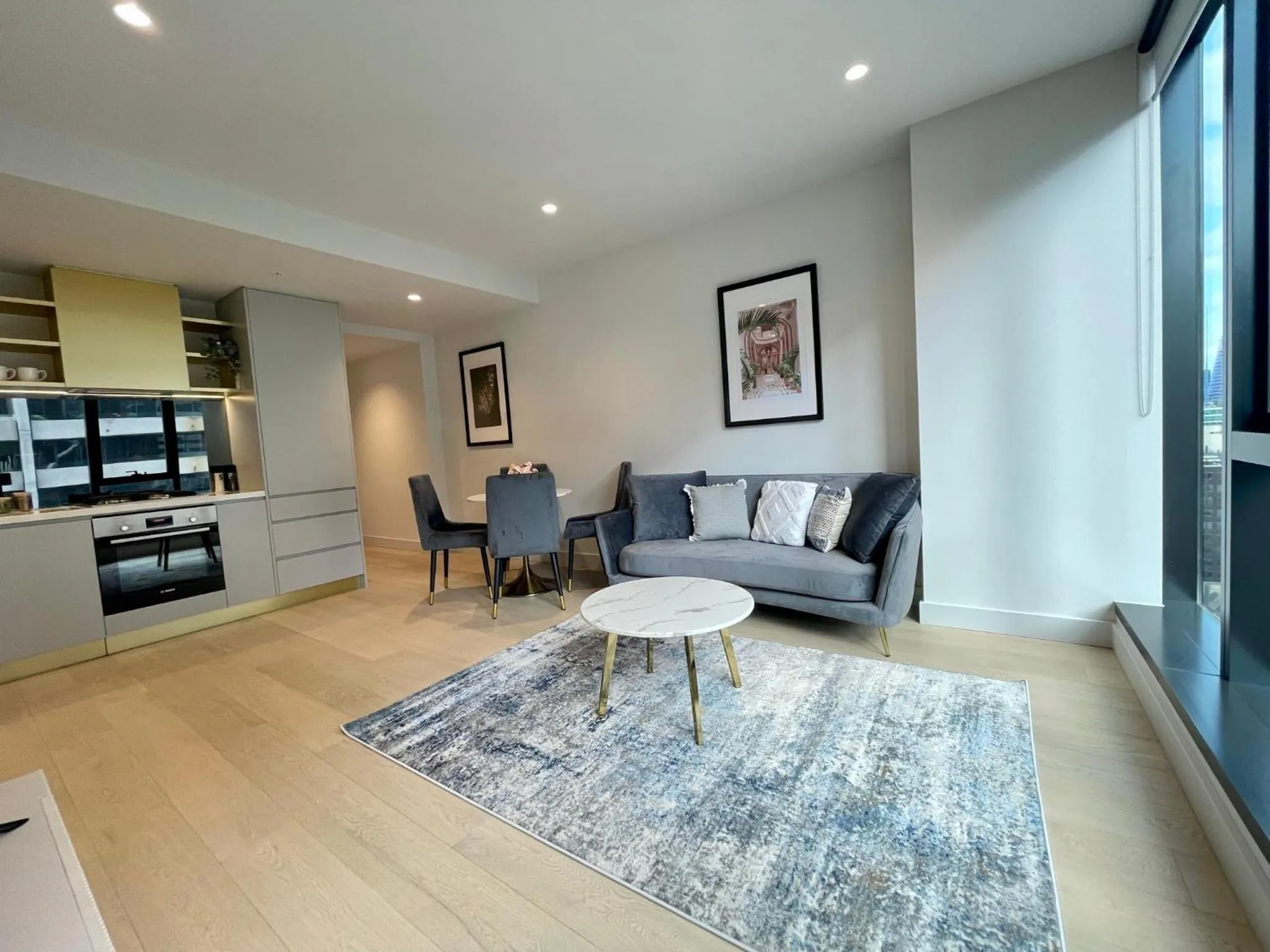 Kitchen or kitchenette in Paragon Apartments by CLLIX