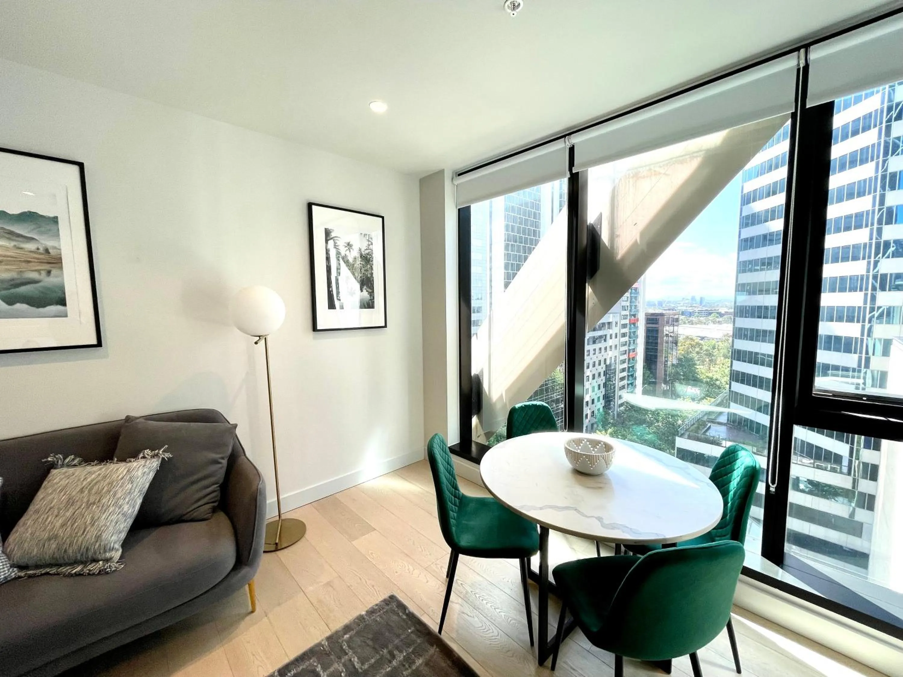 Dining area in Paragon Apartments by CLLIX