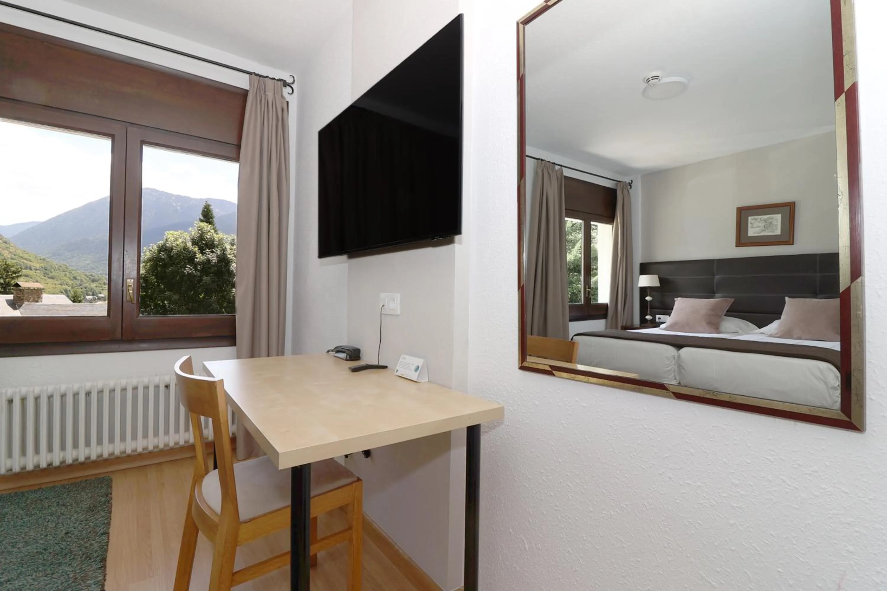 Bed in Hotel Blu Aran