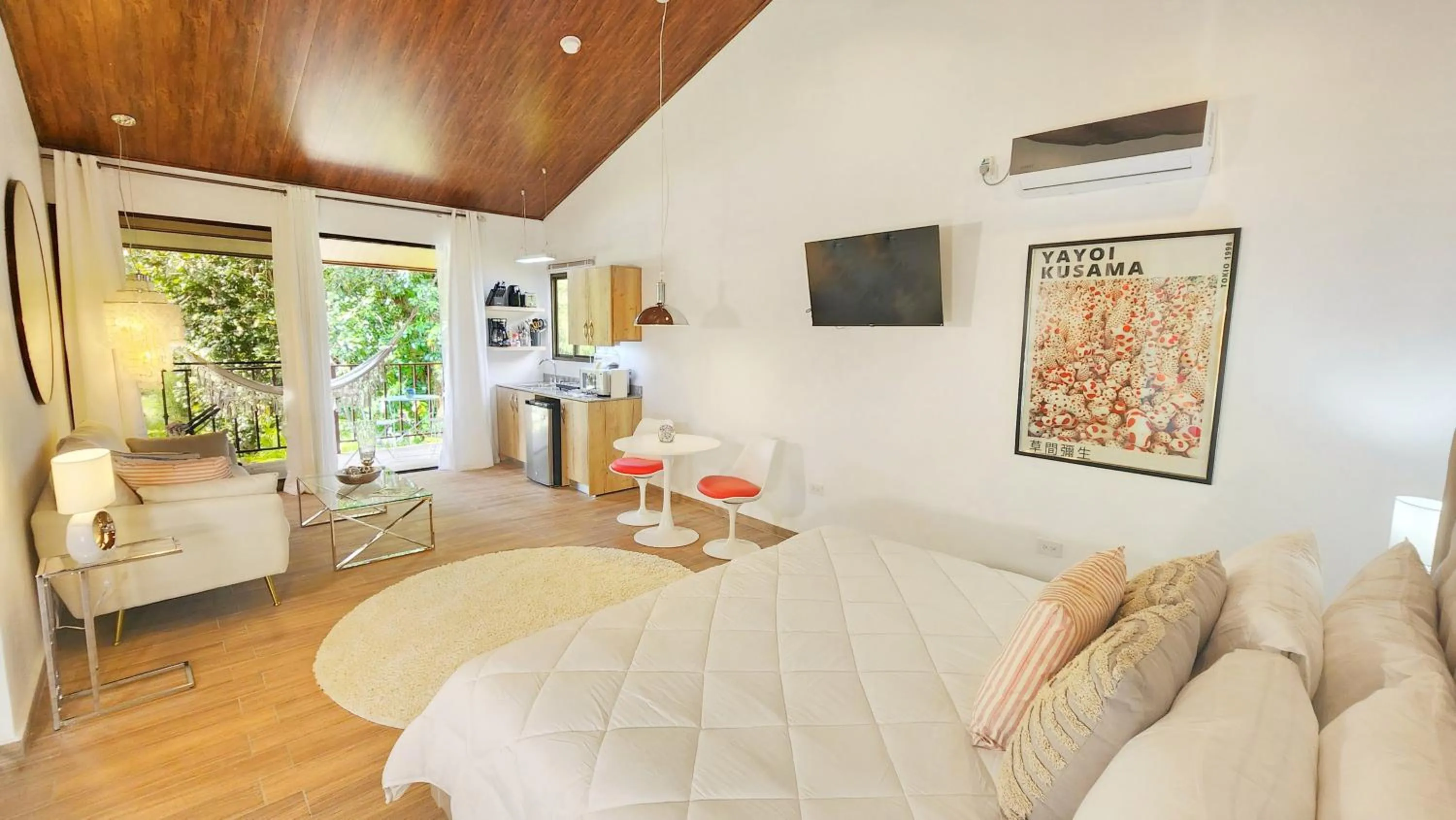 TV and multimedia, Bed in Rio Verde by Villa Alejandro