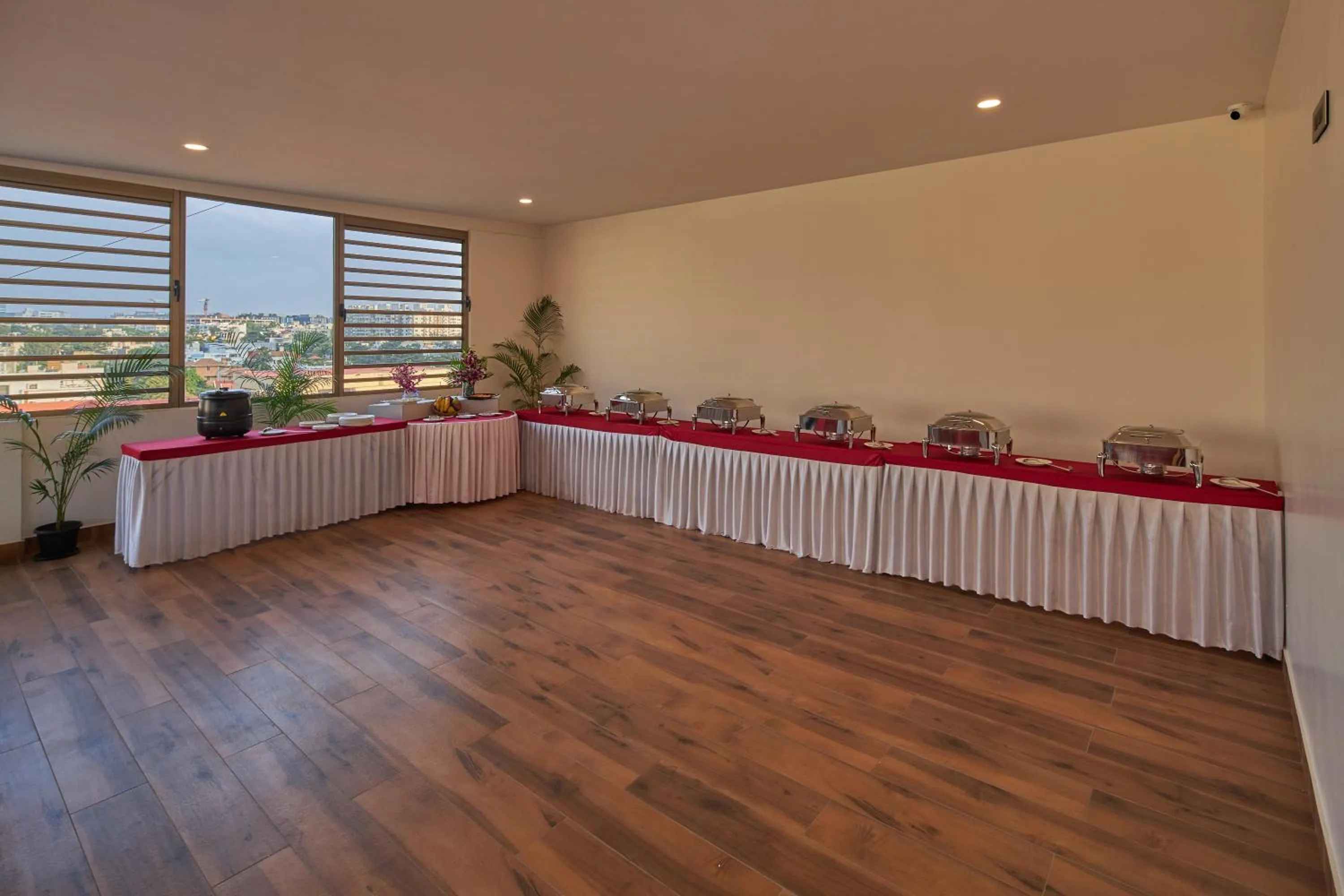 Banquet/Function facilities in Regenta Inn Grand-ORR, Mahadevapura