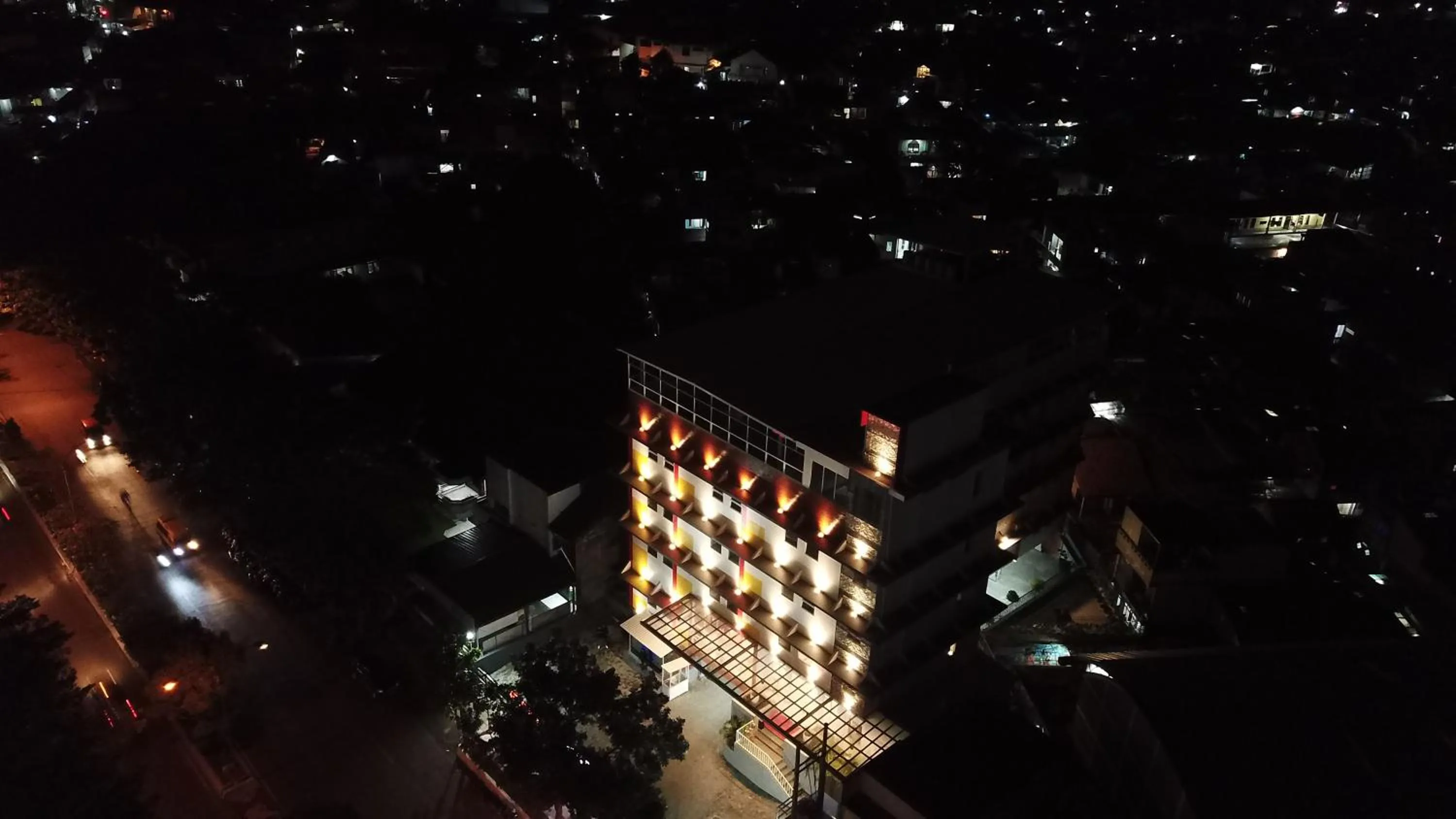 Property building in Front One Hotel Pasir Koja Bandung