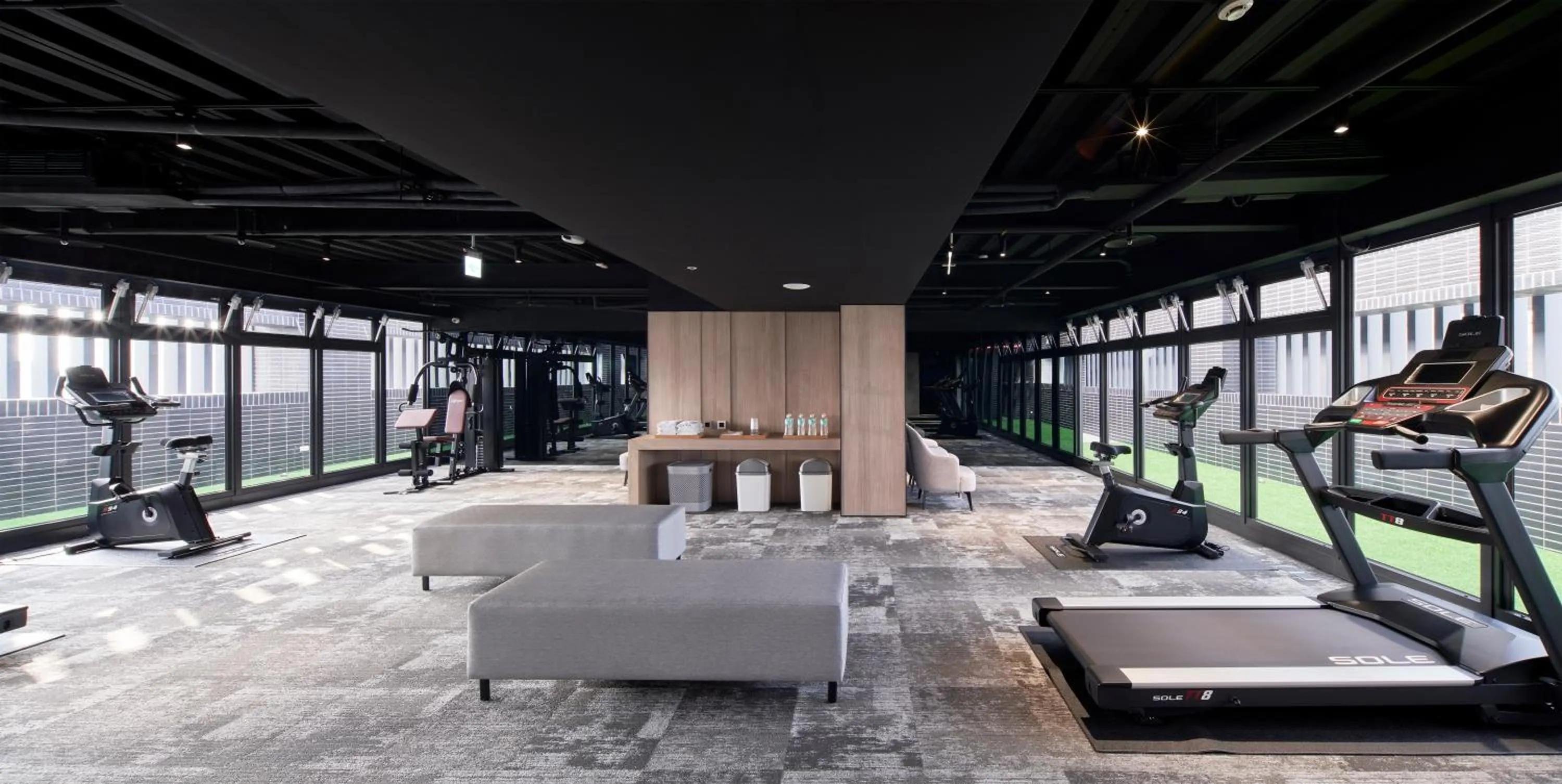 Fitness centre/facilities in CP Hotel