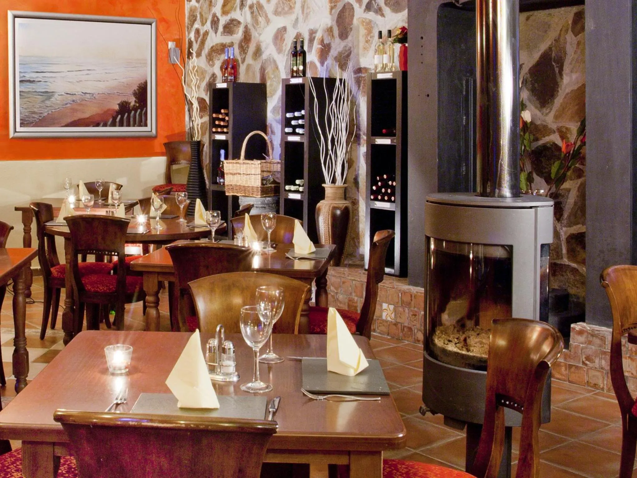 Restaurant/places to eat in Hotel Rural Molino del Puente Ronda